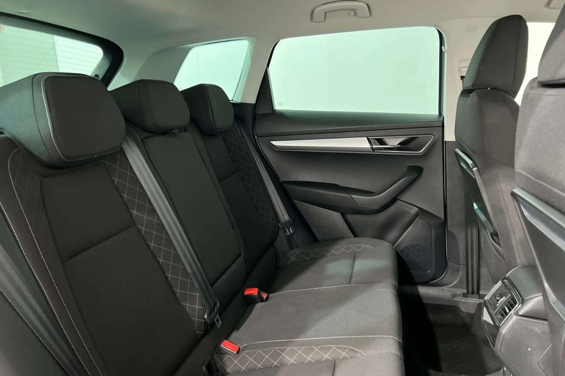 2020 SKODA KAROQ 2020 SKODA KAROQ