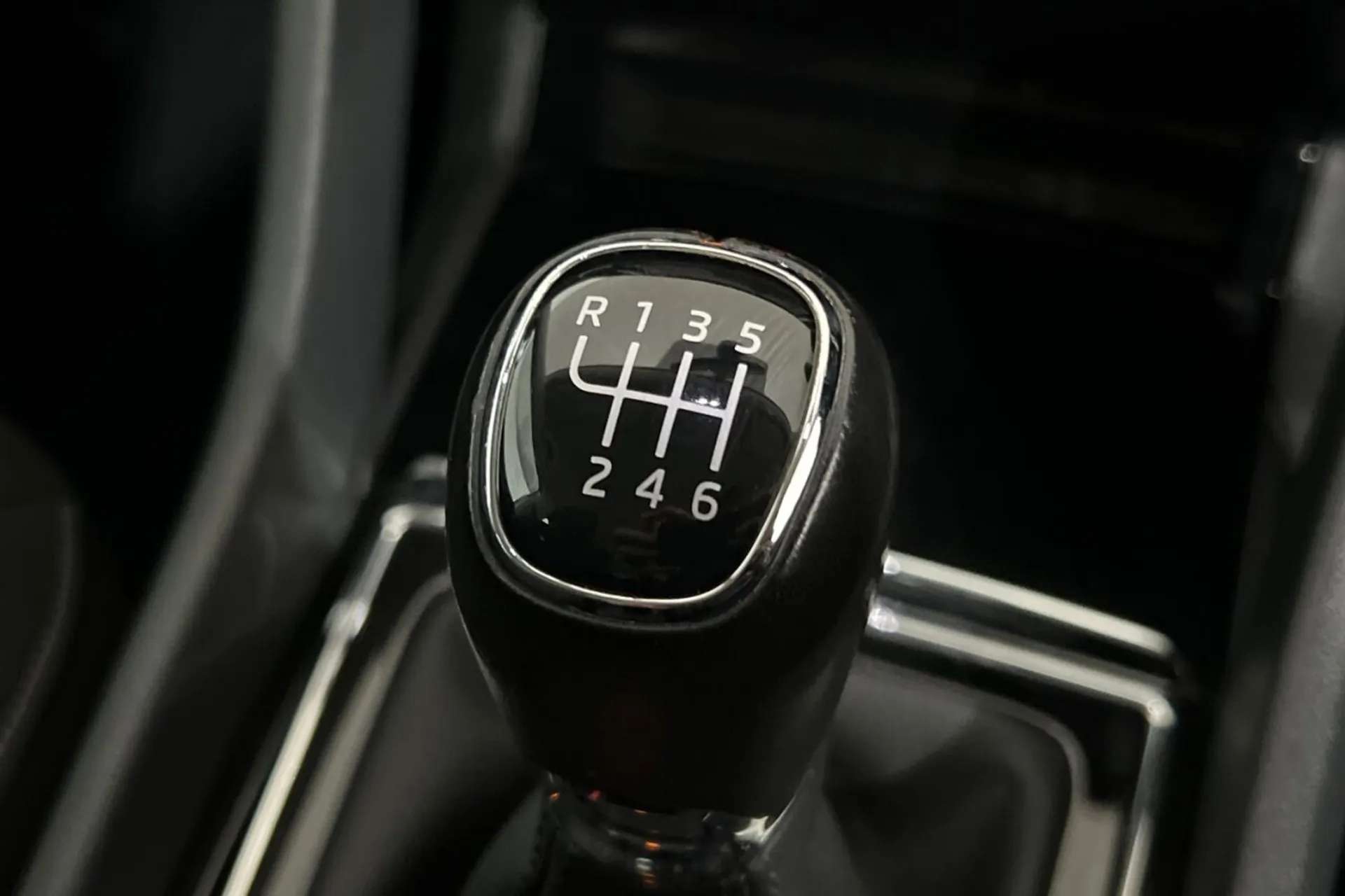 2020 SKODA KAROQ 2020 SKODA KAROQ