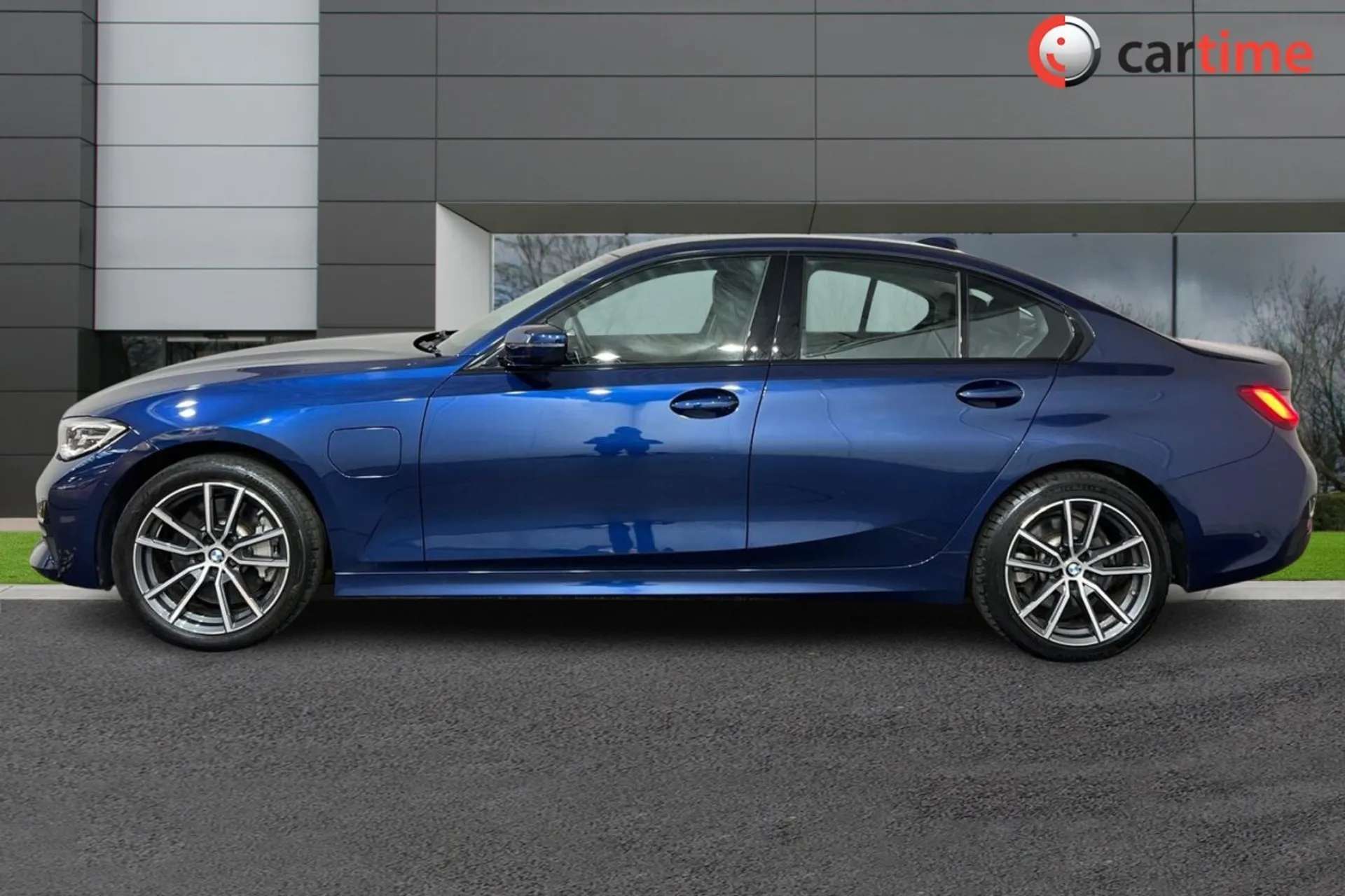 A 2020 BMW 3 SERIES 2.0 330E SPORT PRO 4d 289 BHP Parking Assistant, Rear View Camera, Heated Front Seats, Apple CarPlay, BMW Navigation Mediterranean Blue, 18-Inch Alloy A 2020 BMW 3 SERIES 2.0 330E SPORT PRO 4d 289 BHP Parking Assistant, Rear View Camera, Heated Front Seats, Apple CarPlay, BMW Navigation Mediterranean Blue, 18-Inch Alloy