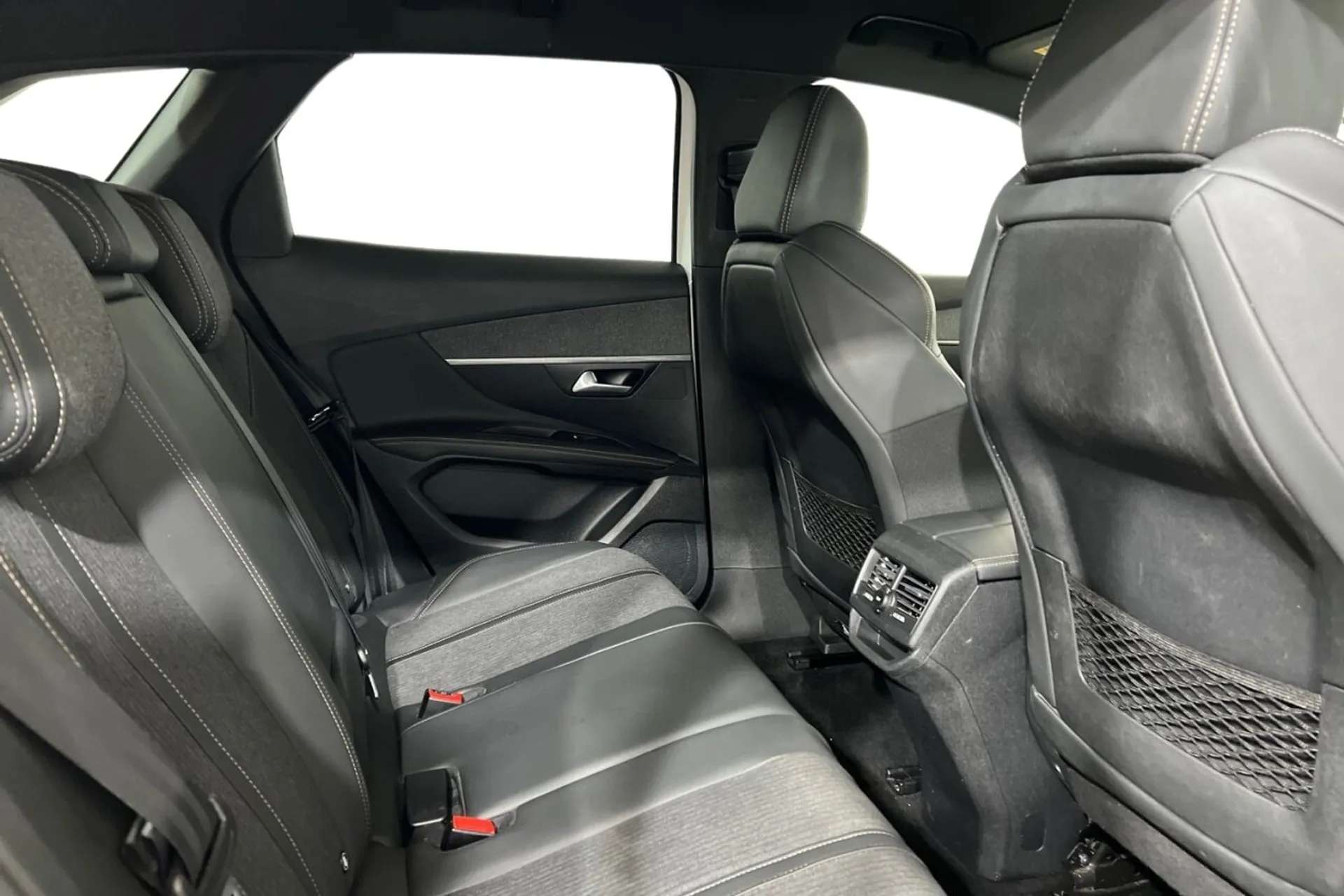 2020 PEUGEOT 3008 2020 PEUGEOT 3008