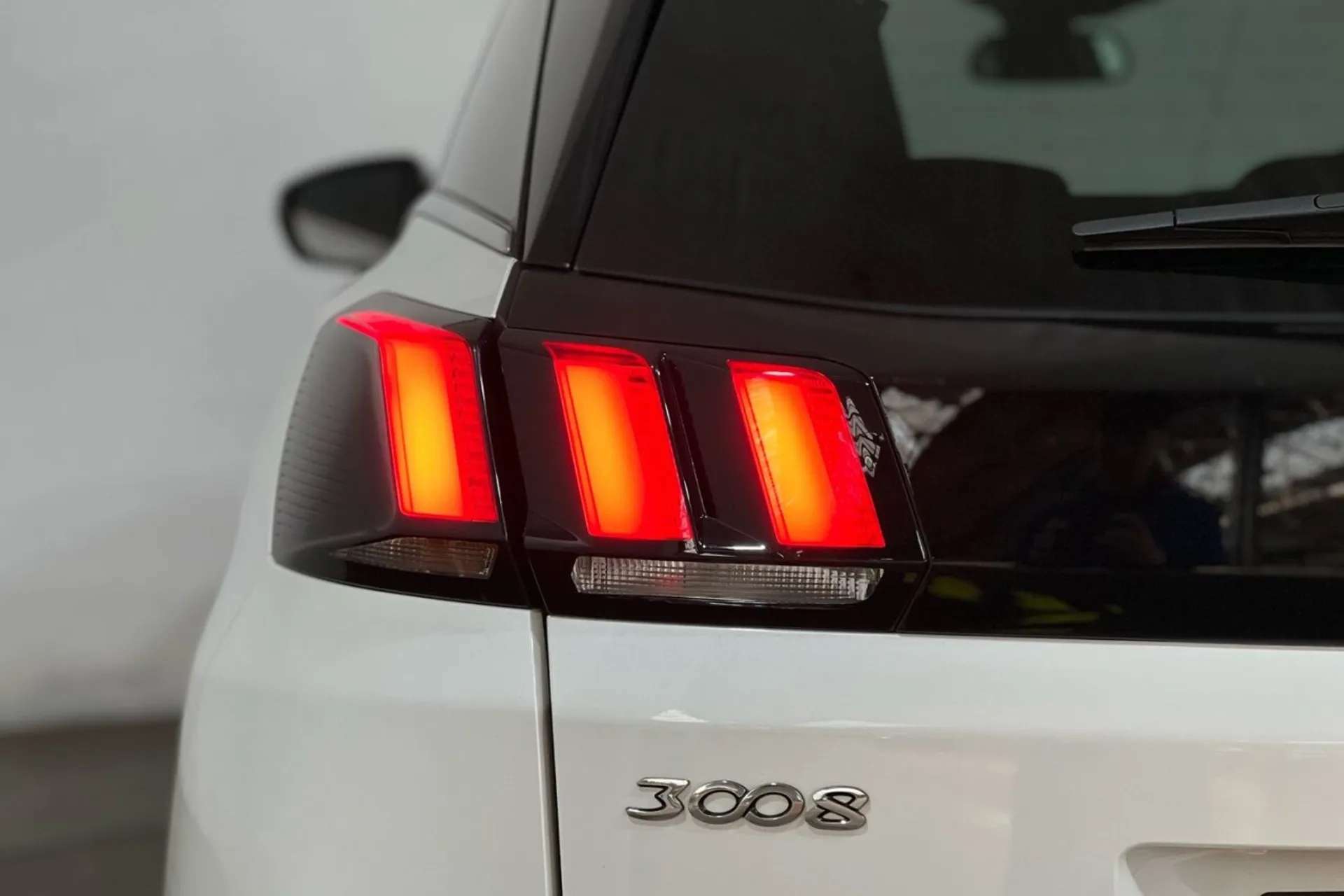 2020 PEUGEOT 3008 2020 PEUGEOT 3008