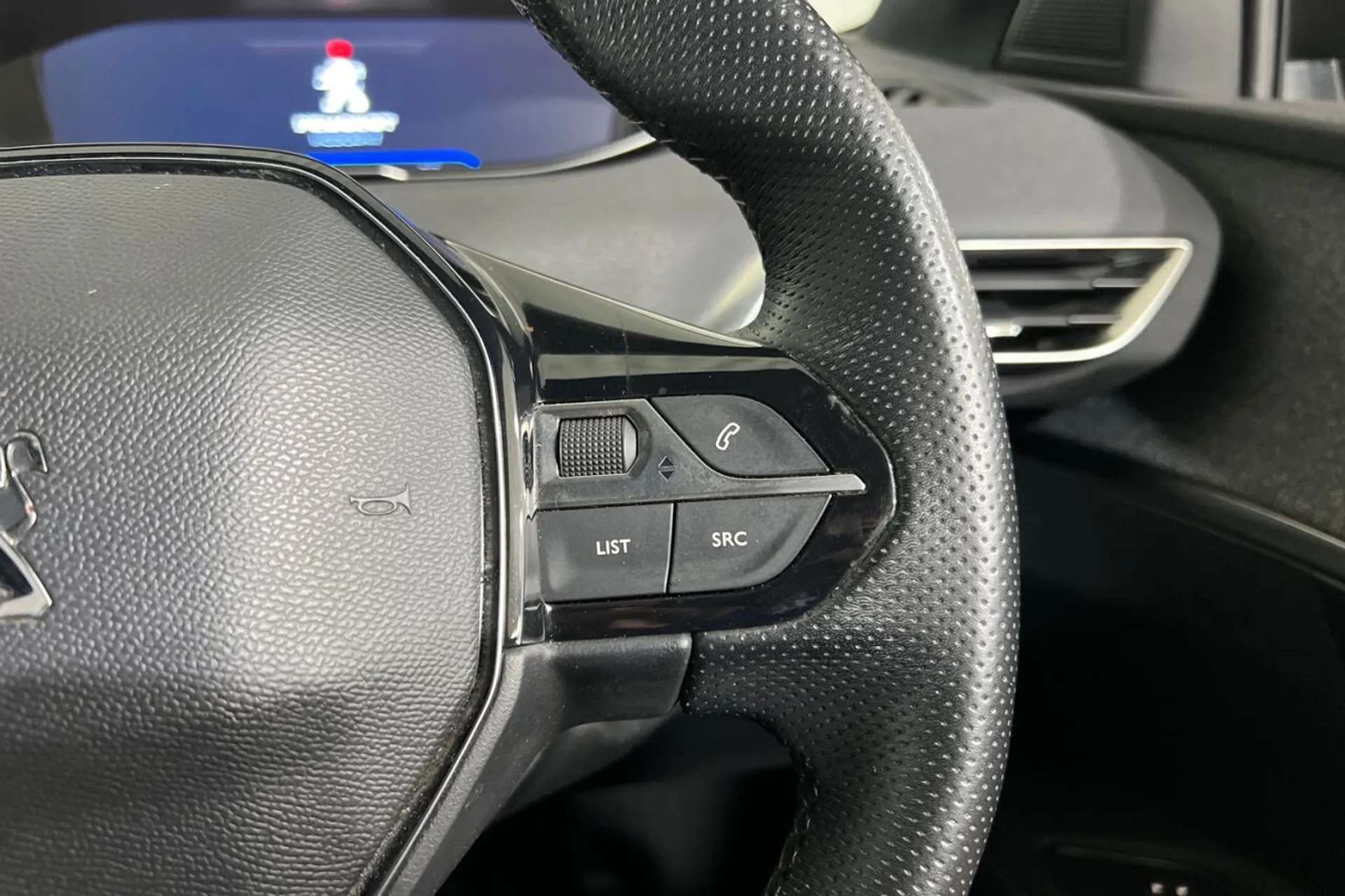 2020 PEUGEOT 3008 2020 PEUGEOT 3008