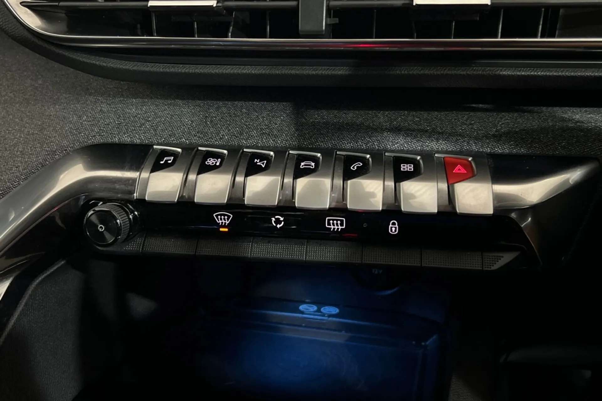 2020 PEUGEOT 3008 2020 PEUGEOT 3008