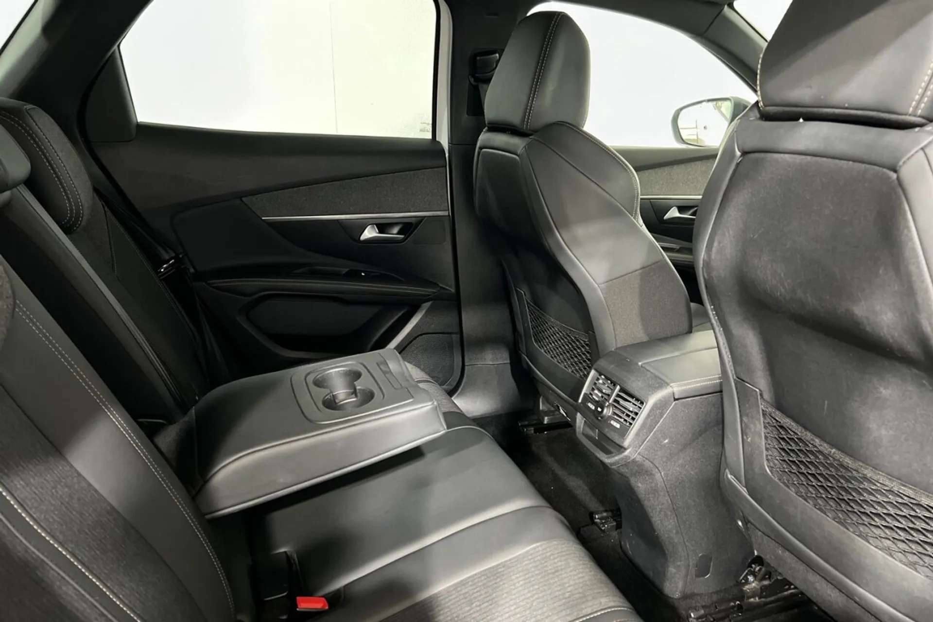 2020 PEUGEOT 3008 2020 PEUGEOT 3008