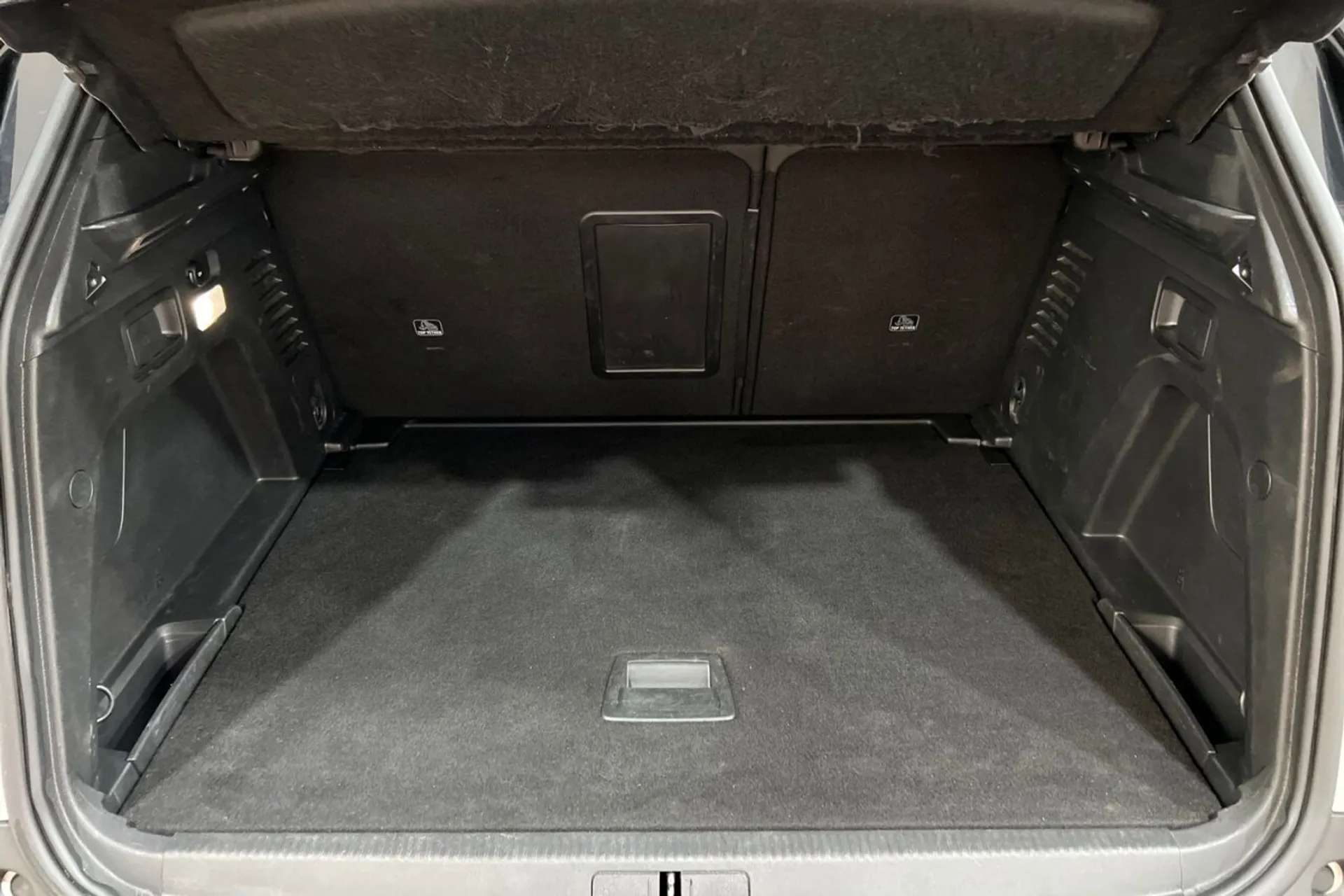 2020 PEUGEOT 3008 2020 PEUGEOT 3008