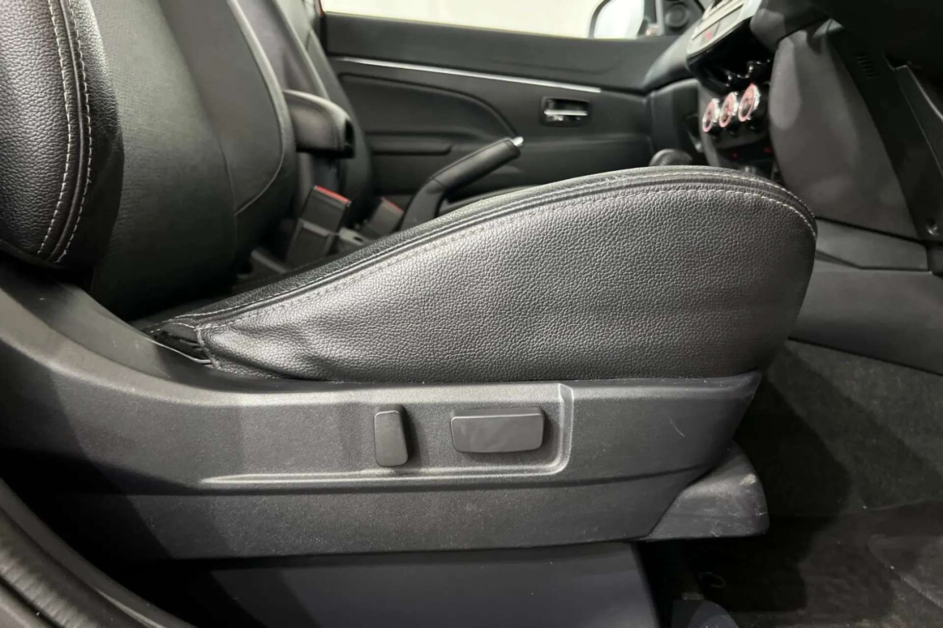 2017 MITSUBISHI ASX 2017 MITSUBISHI ASX