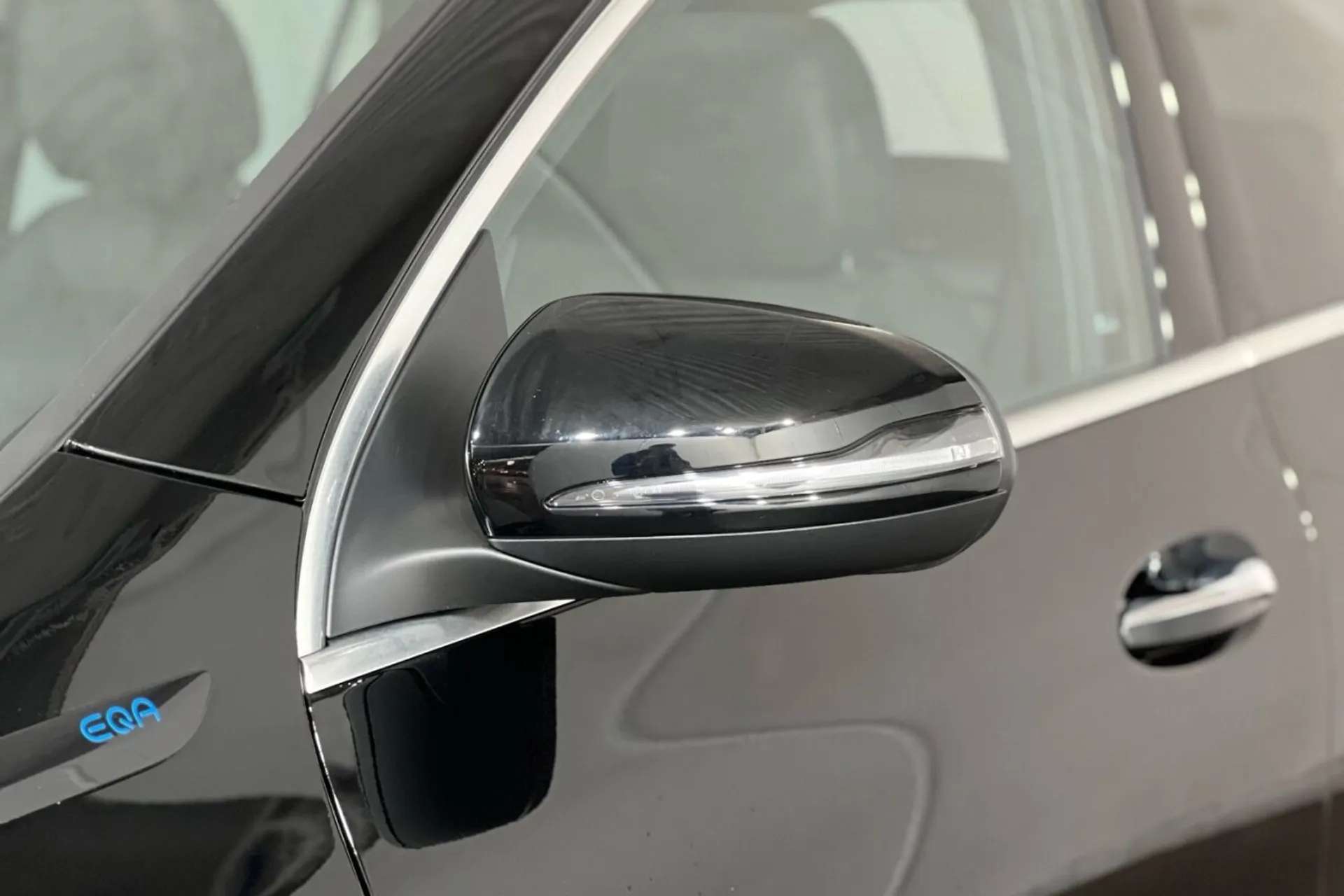 0 MERCEDES-BENZ EQA 0 MERCEDES-BENZ EQA