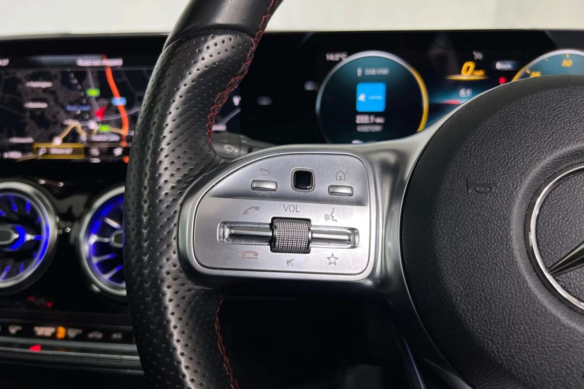 0 MERCEDES-BENZ EQA 0 MERCEDES-BENZ EQA