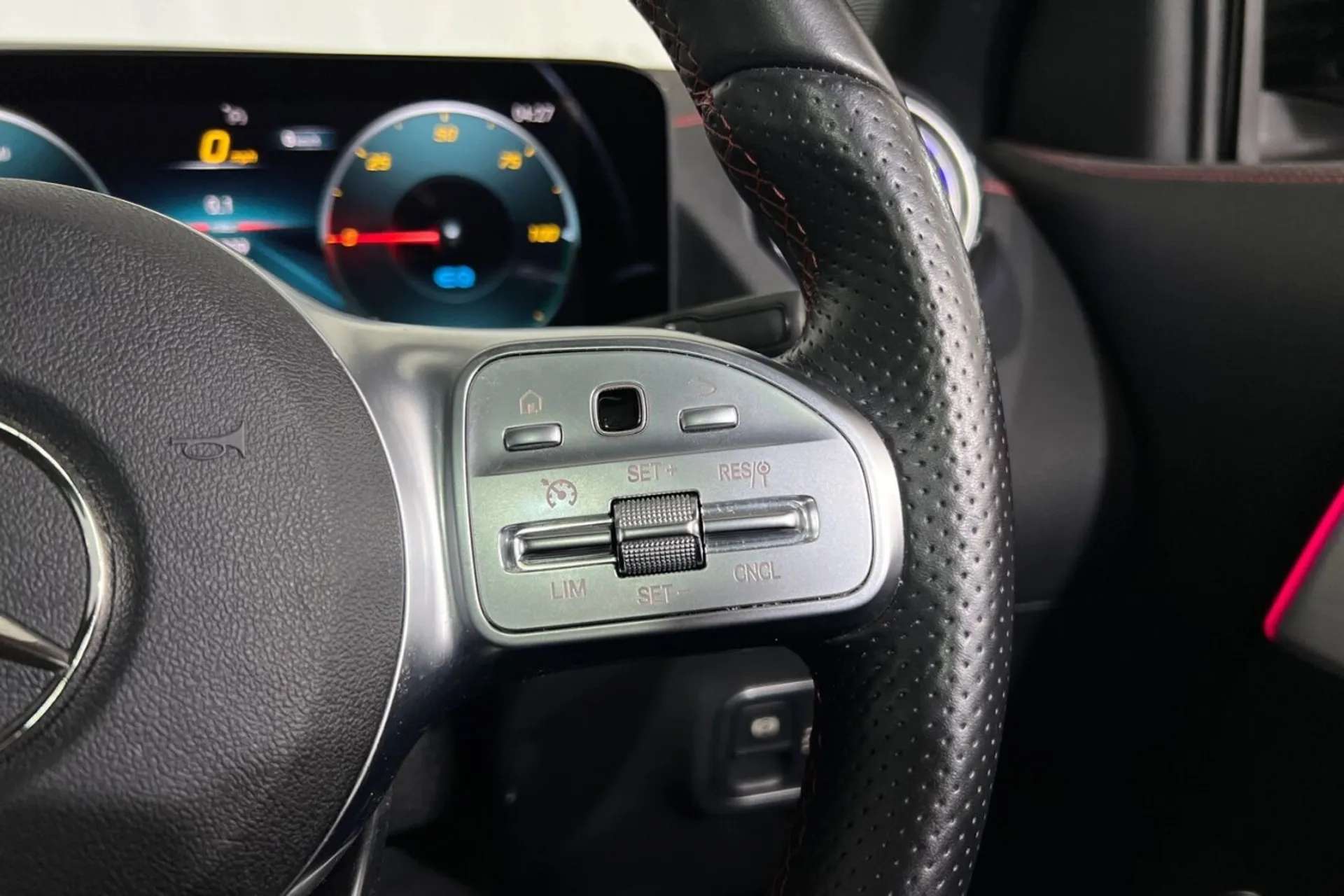 0 MERCEDES-BENZ EQA 0 MERCEDES-BENZ EQA