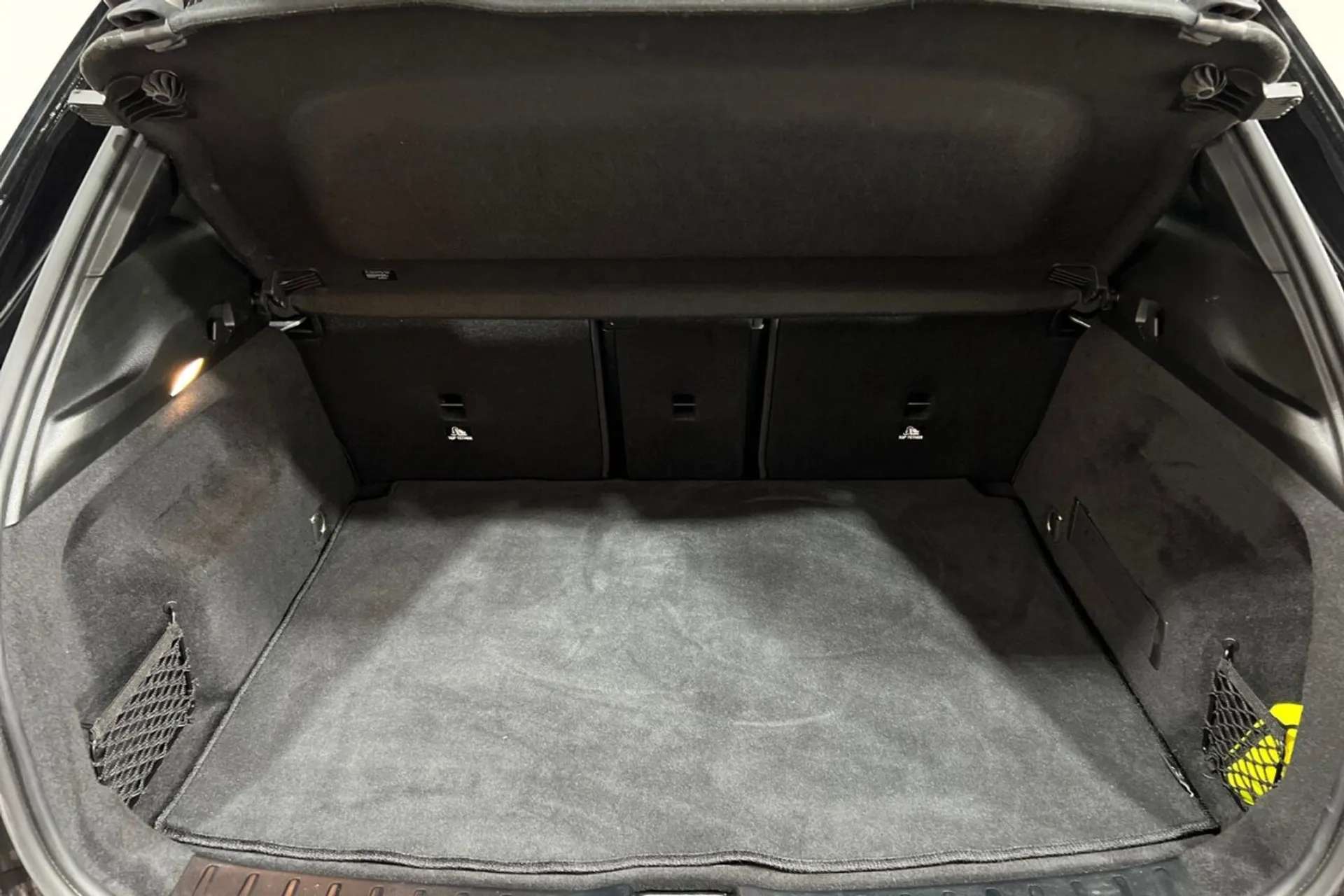 0 MERCEDES-BENZ EQA 0 MERCEDES-BENZ EQA