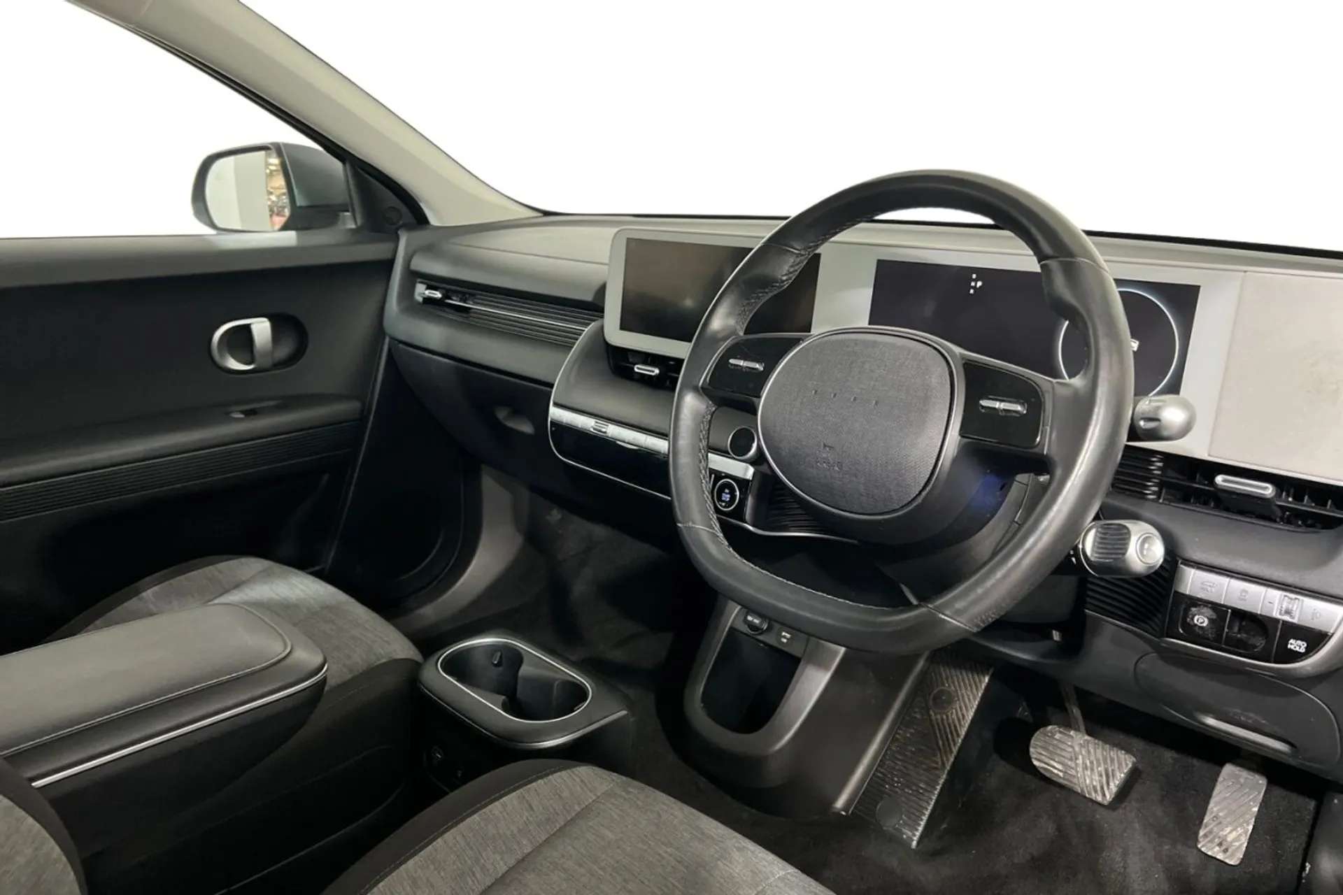 0 HYUNDAI IONIQ 5 0 HYUNDAI IONIQ 5