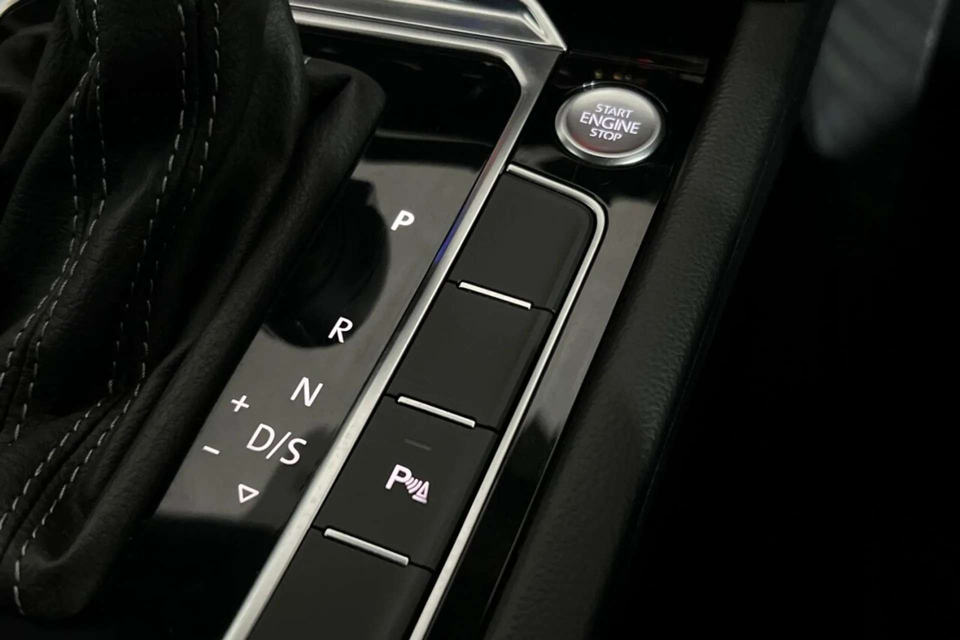 0 VOLKSWAGEN ARTEON 0 VOLKSWAGEN ARTEON