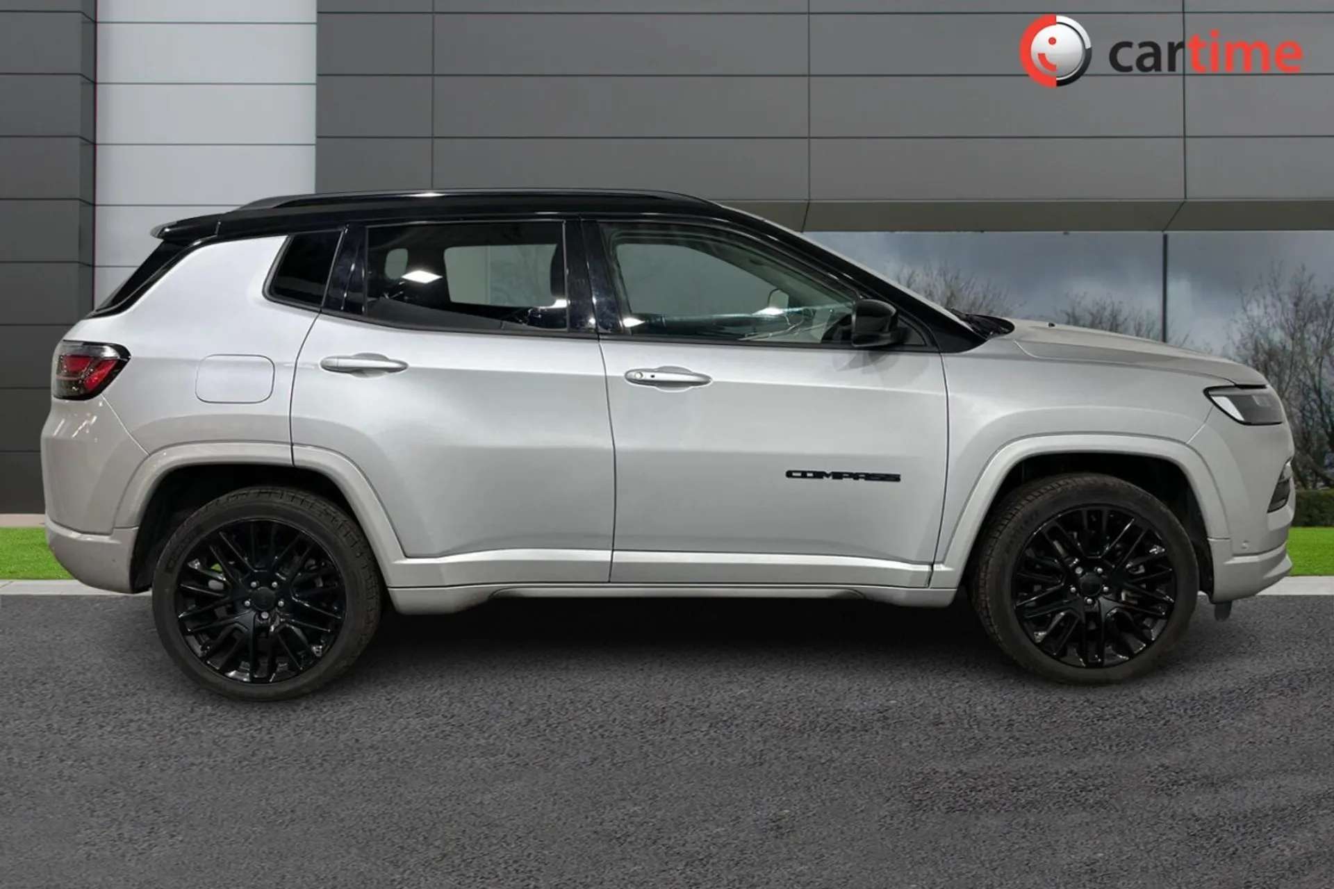 A 2023 JEEP COMPASS 1.3 S 5d 240 BHP Touchscreen, Apple CarPlay / Android Auto, Leather Seats, Adaptive Cruise Control, Reverse Camera Glacier Silver, 19-Inch Alloys A 2023 JEEP COMPASS 1.3 S 5d 240 BHP Touchscreen, Apple CarPlay / Android Auto, Leather Seats, Adaptive Cruise Control, Reverse Camera Glacier Silver, 19-Inch Alloys