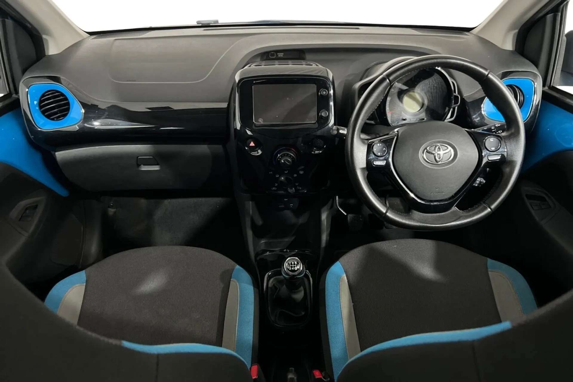 2016 TOYOTA AYGO 2016 TOYOTA AYGO