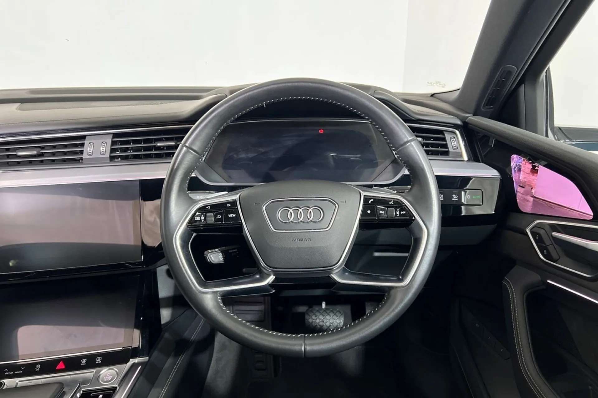 2019 AUDI E-TRON 2019 AUDI E-TRON