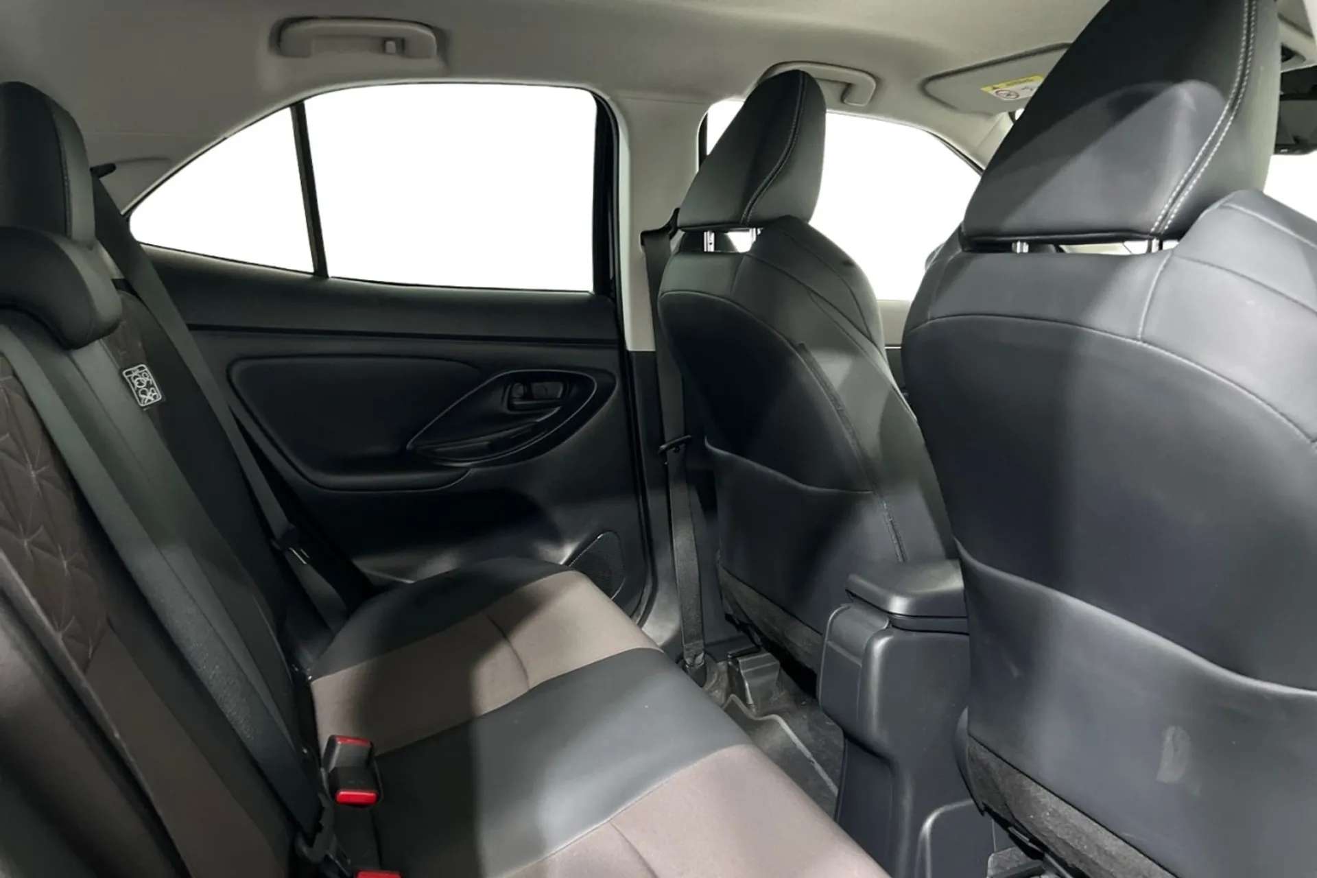 2023 TOYOTA YARIS CROSS 2023 TOYOTA YARIS CROSS