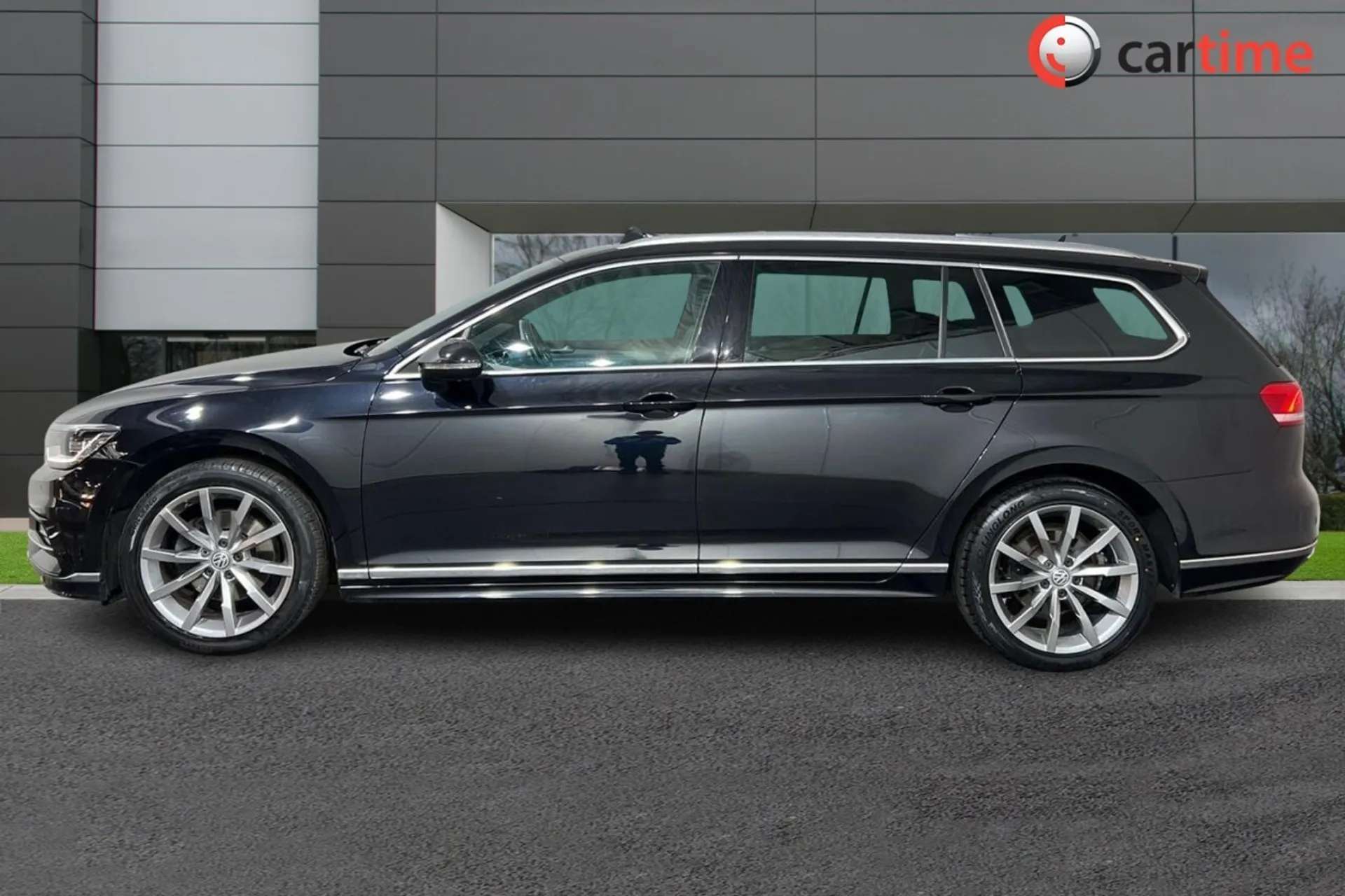 A 2019 VOLKSWAGEN PASSAT 1.5 TSI EVO R-Line Estate 5dr Petrol DSG Euro 6 (s/s) (150 ps) Panoramic Sunroof, Apple CarPlay / Android Auto, DAB / Bluetooth, Adaptive Cruise, 8in A 2019 VOLKSWAGEN PASSAT 1.5 TSI EVO R-Line Estate 5dr Petrol DSG Euro 6 (s/s) (150 ps) Panoramic Sunroof, Apple CarPlay / Android Auto, DAB / Bluetooth, Adaptive Cruise, 8in