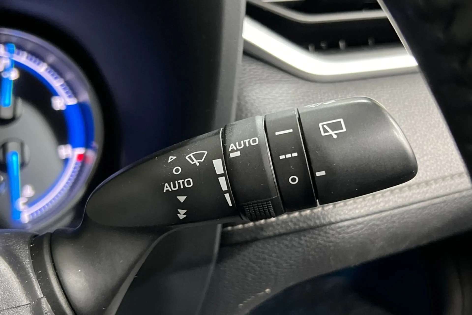 2019 TOYOTA RAV4 2019 TOYOTA RAV4