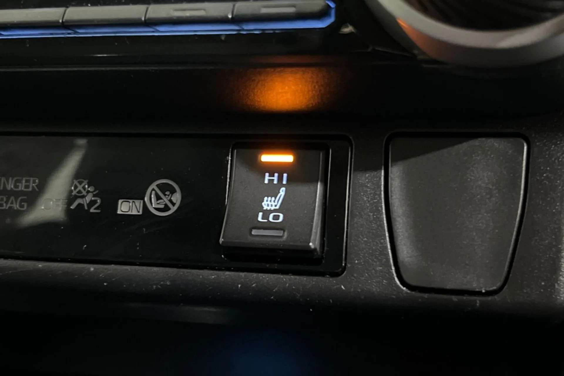 2019 TOYOTA RAV4 2019 TOYOTA RAV4