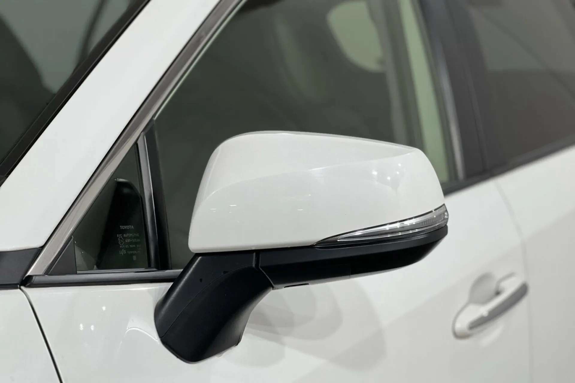 2020 TOYOTA RAV4 2020 TOYOTA RAV4