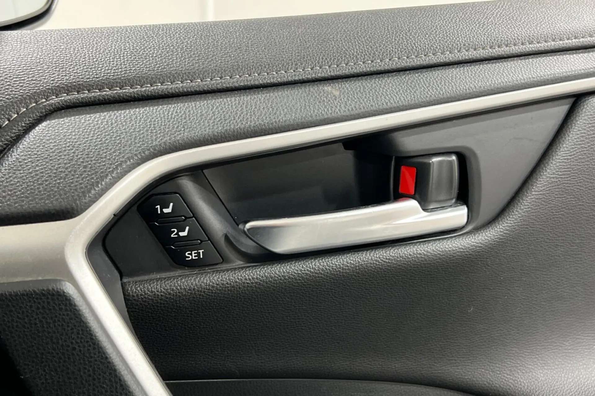 2020 TOYOTA RAV4 2020 TOYOTA RAV4