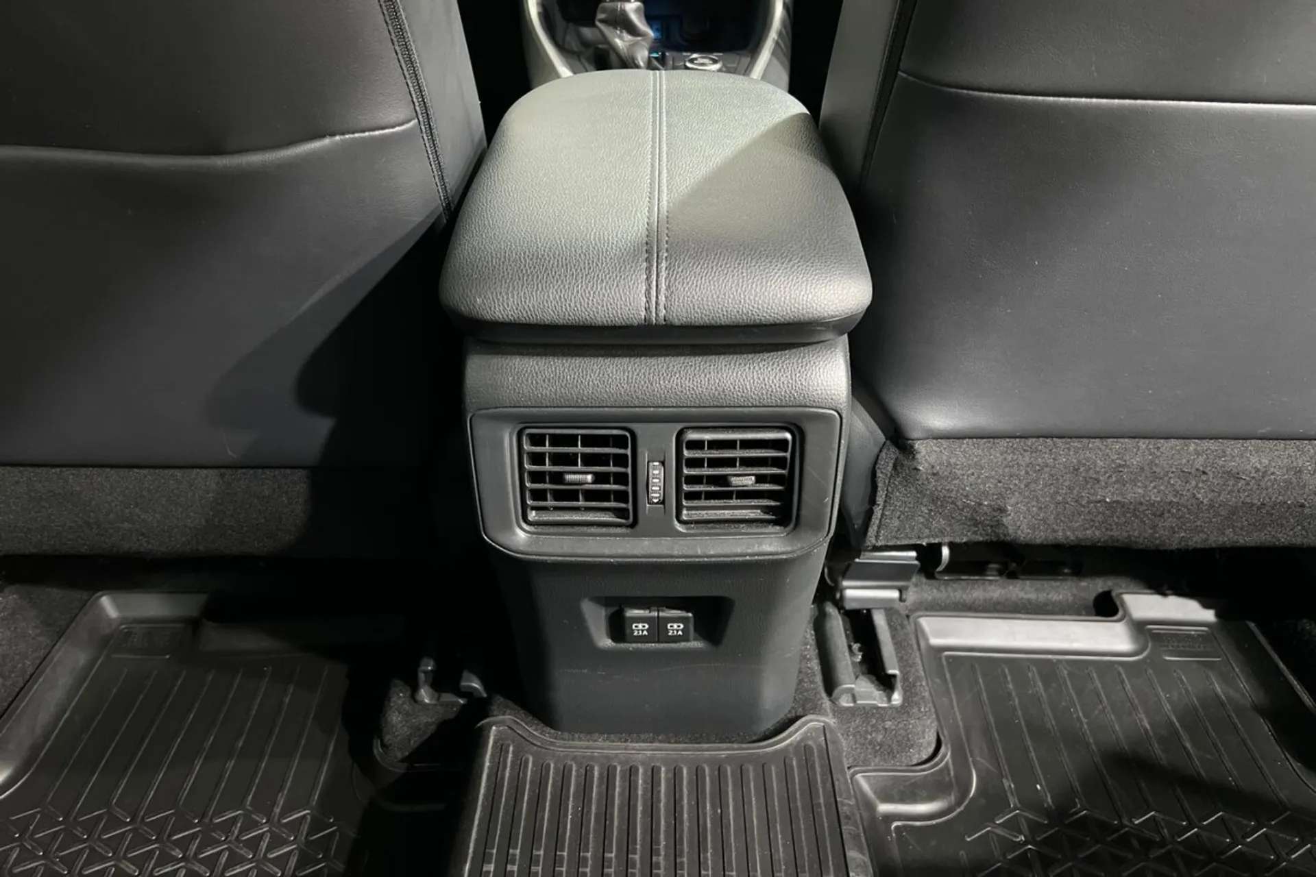 2020 TOYOTA RAV4 2020 TOYOTA RAV4