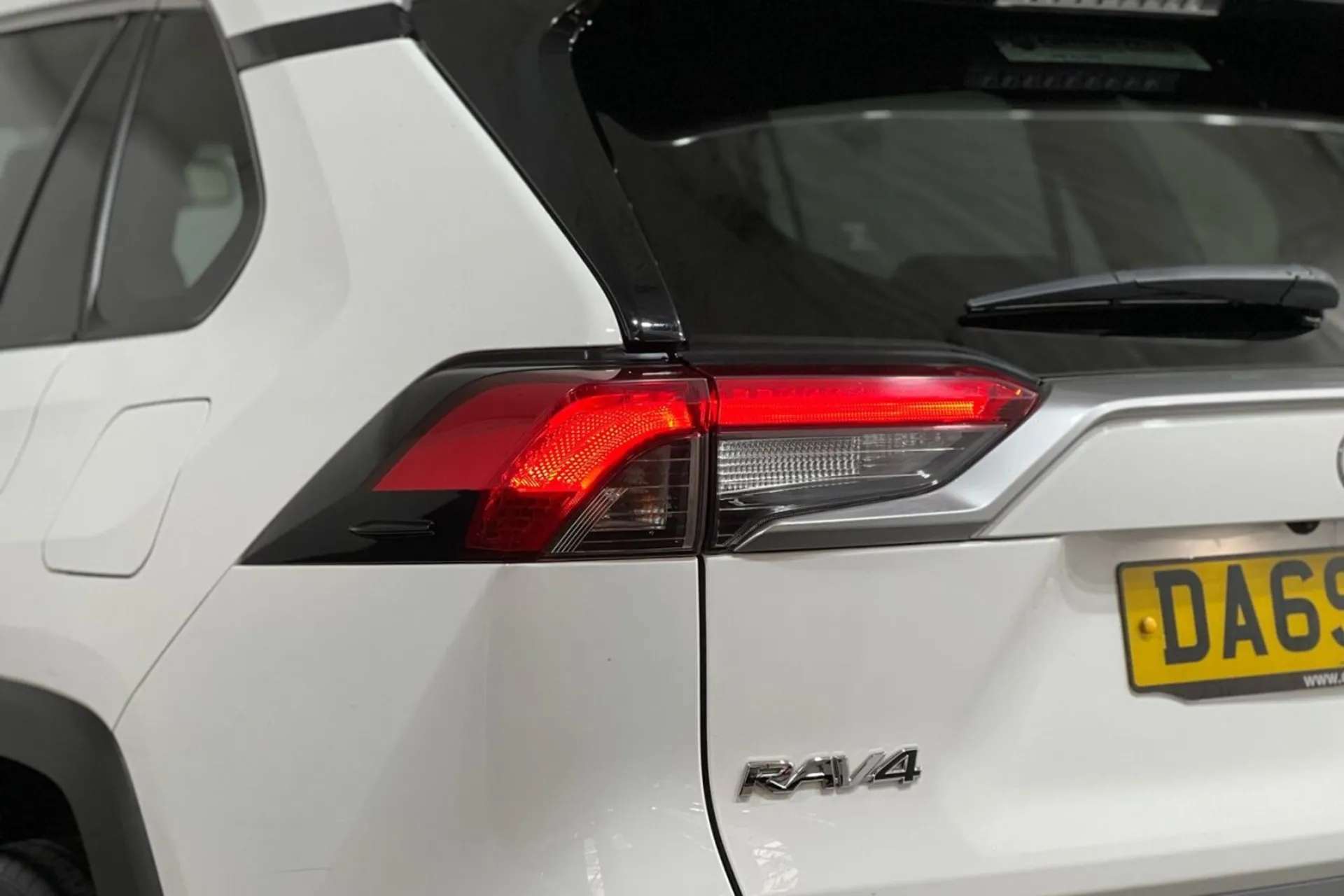 2020 TOYOTA RAV4 2020 TOYOTA RAV4