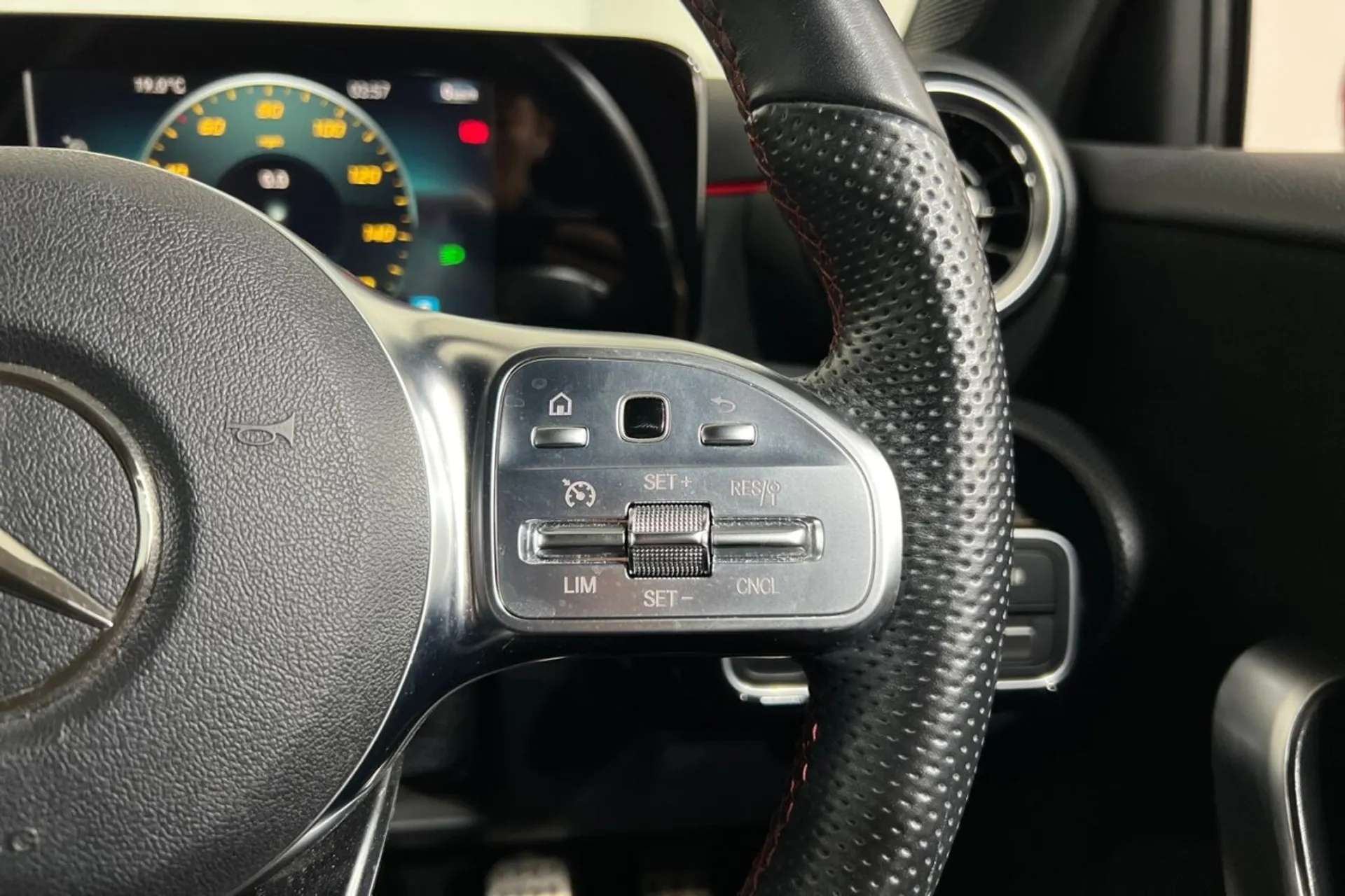 2019 MERCEDES-BENZ A-CLASS 2019 MERCEDES-BENZ A-CLASS