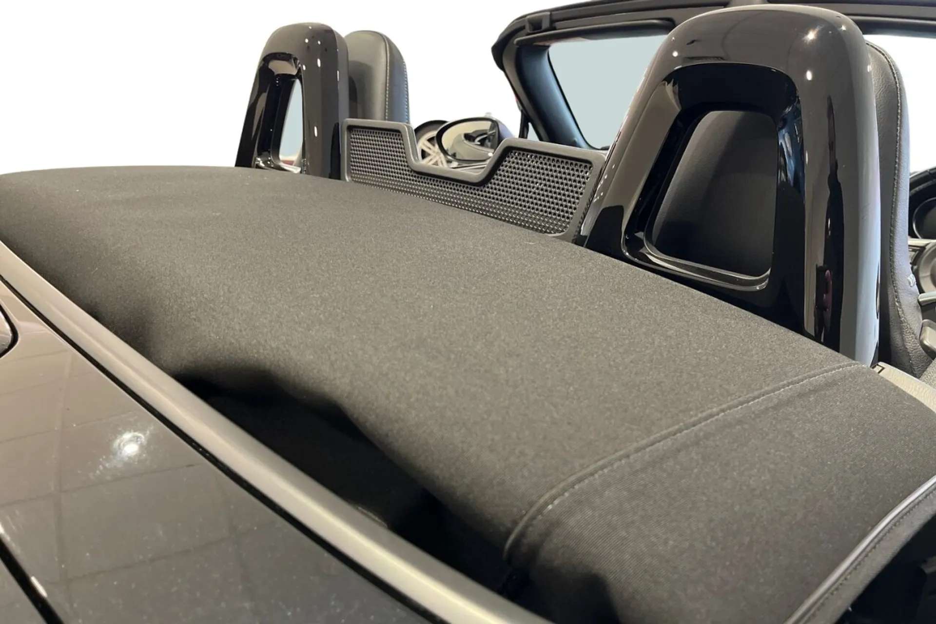 2021 MAZDA MX-5 2021 MAZDA MX-5