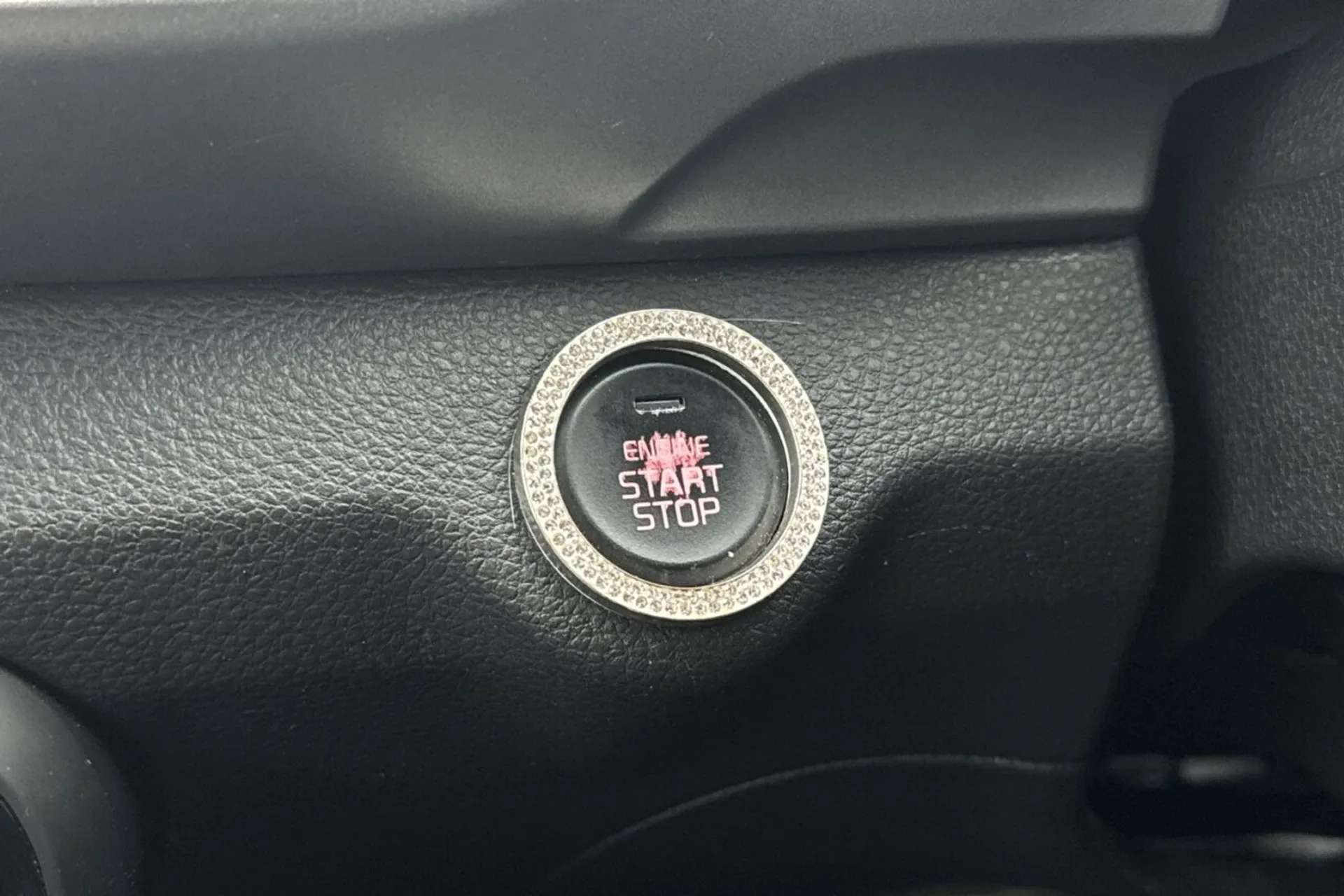 2020 KIA STONIC 2020 KIA STONIC