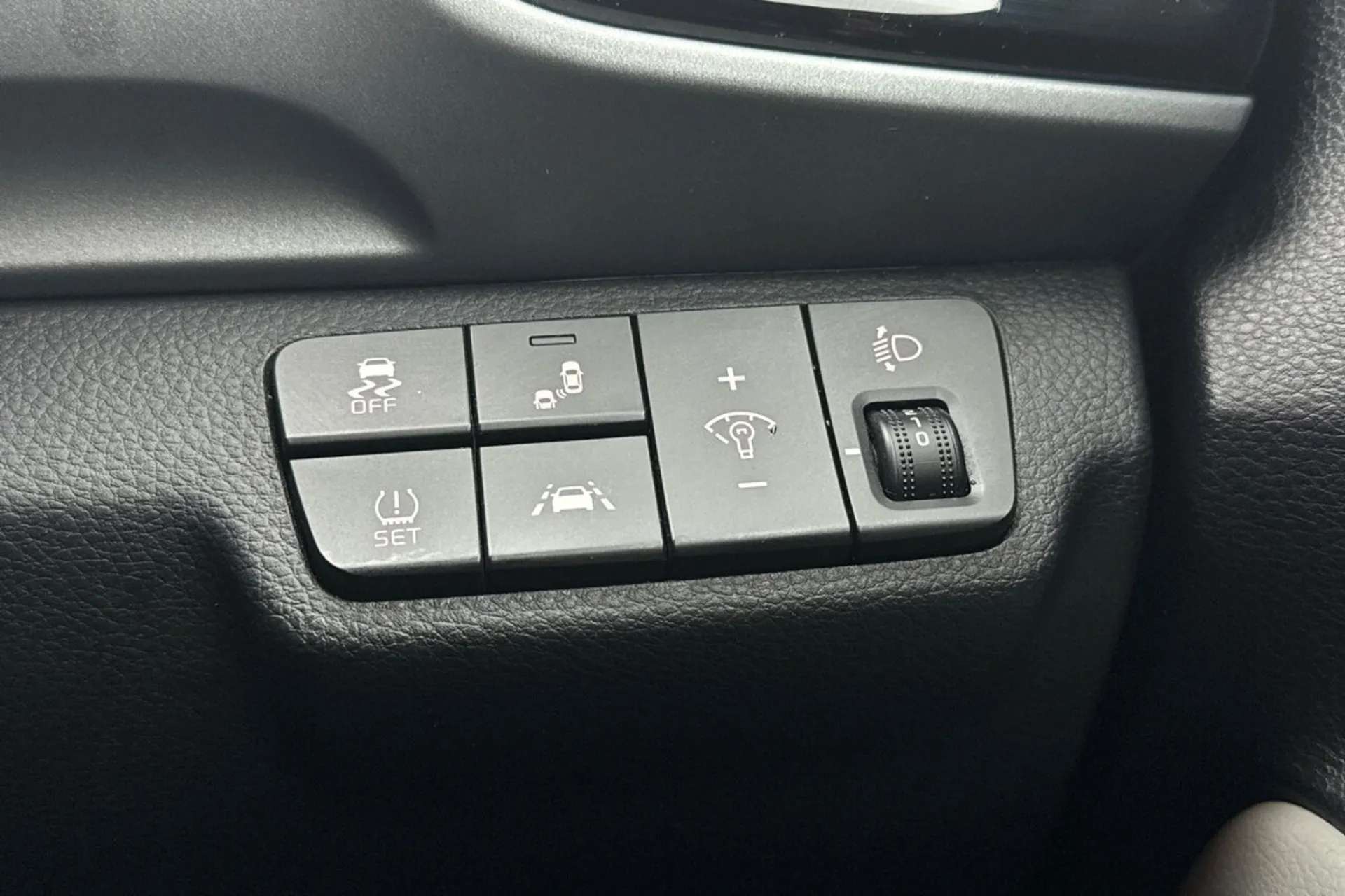 2020 KIA STONIC 2020 KIA STONIC