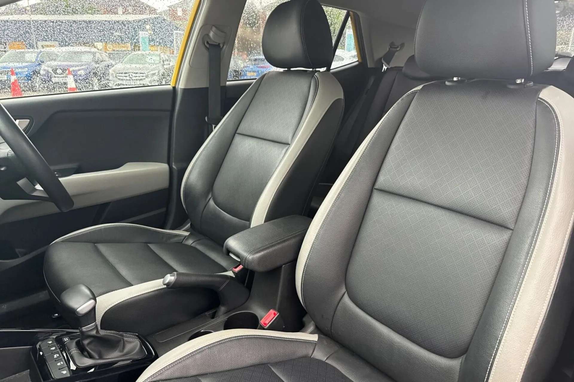 2020 KIA STONIC 2020 KIA STONIC