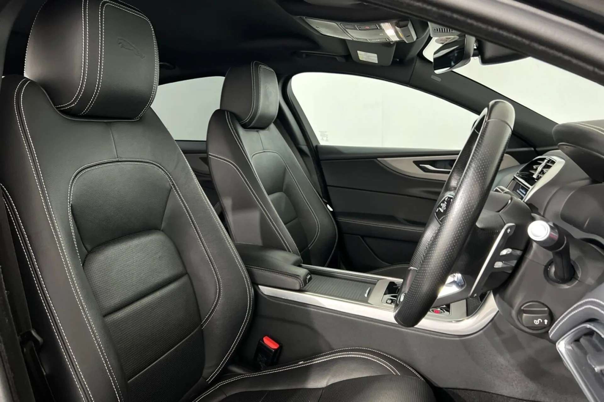 2019 JAGUAR XE 2019 JAGUAR XE