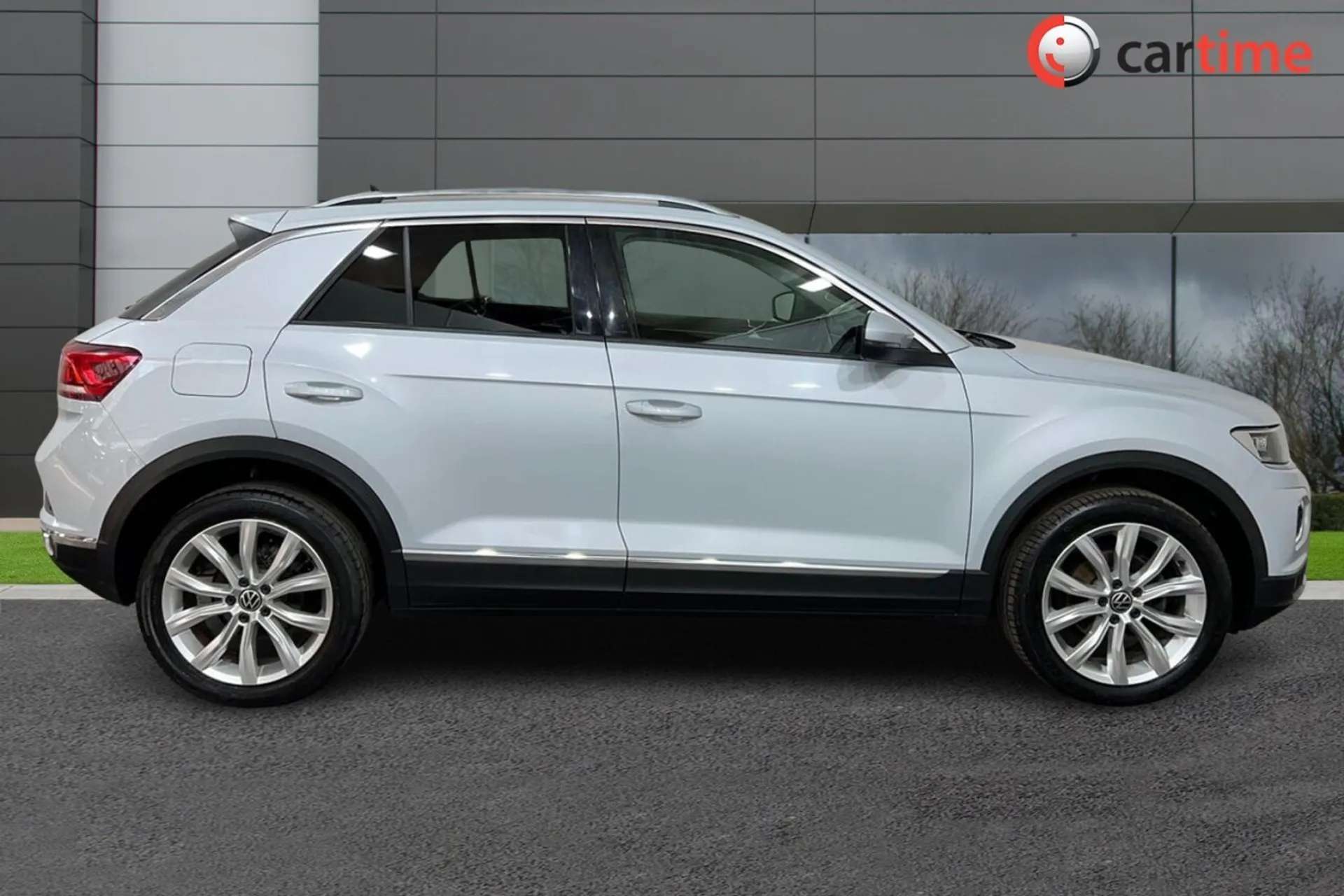 A 0 VOLKSWAGEN T-ROC 1.5 SEL TSI EVO DSG 5d 148 BHP Wireless App Connect, Parking Sensors, Adaptive Cruise Control, LED Headlights, DAB Radio White Silver, 18-Inch Alloy W A 0 VOLKSWAGEN T-ROC 1.5 SEL TSI EVO DSG 5d 148 BHP Wireless App Connect, Parking Sensors, Adaptive Cruise Control, LED Headlights, DAB Radio White Silver, 18-Inch Alloy W