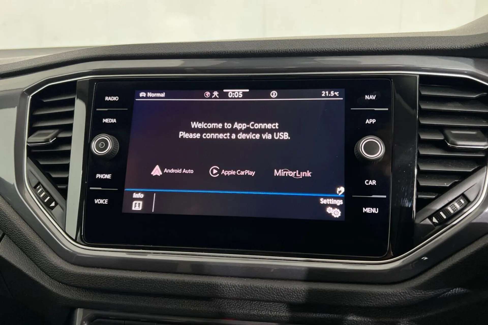 0 VOLKSWAGEN T-ROC 0 VOLKSWAGEN T-ROC