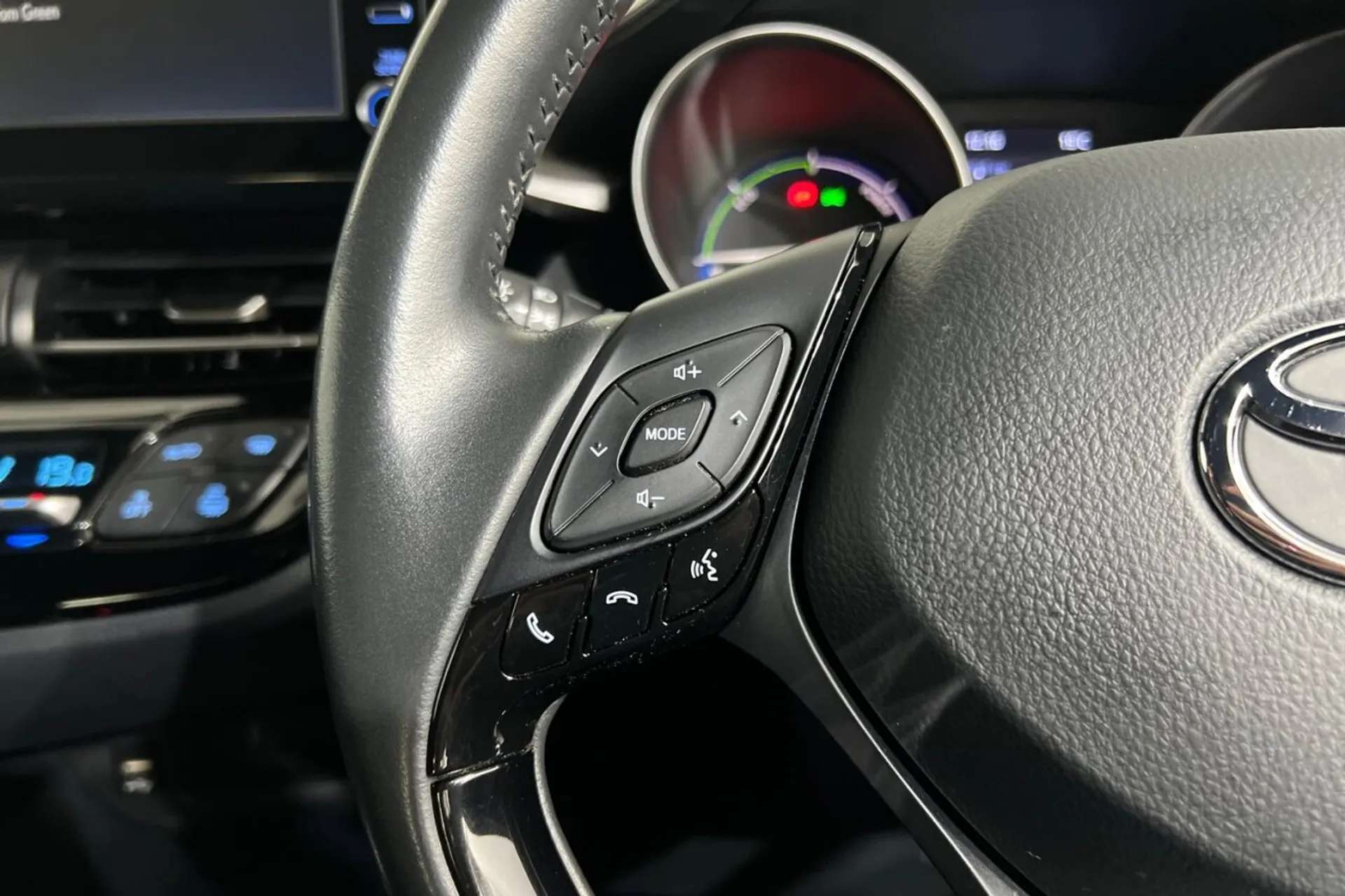 0 TOYOTA CHR 0 TOYOTA CHR