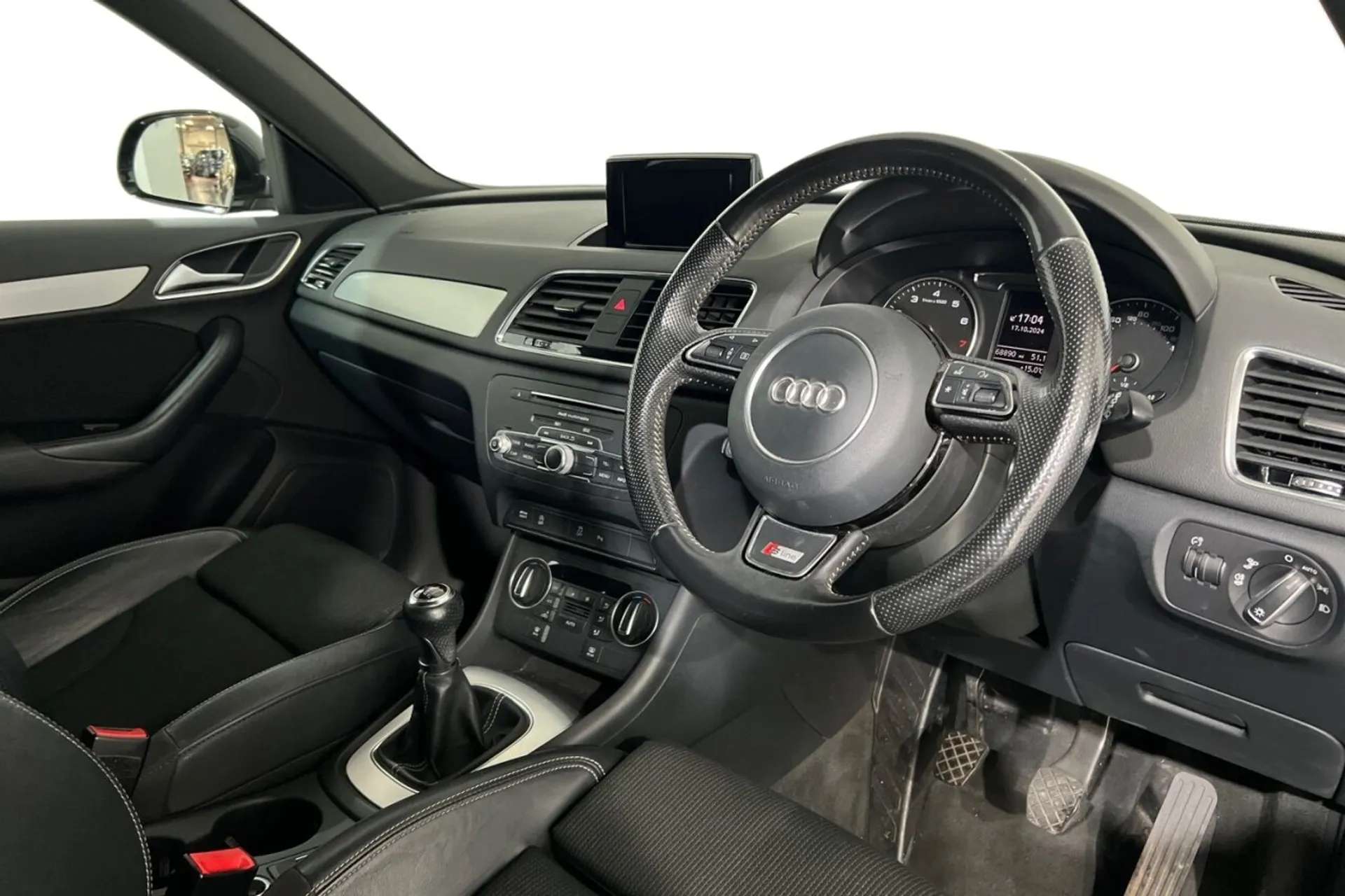 2015 AUDI Q3 2015 AUDI Q3