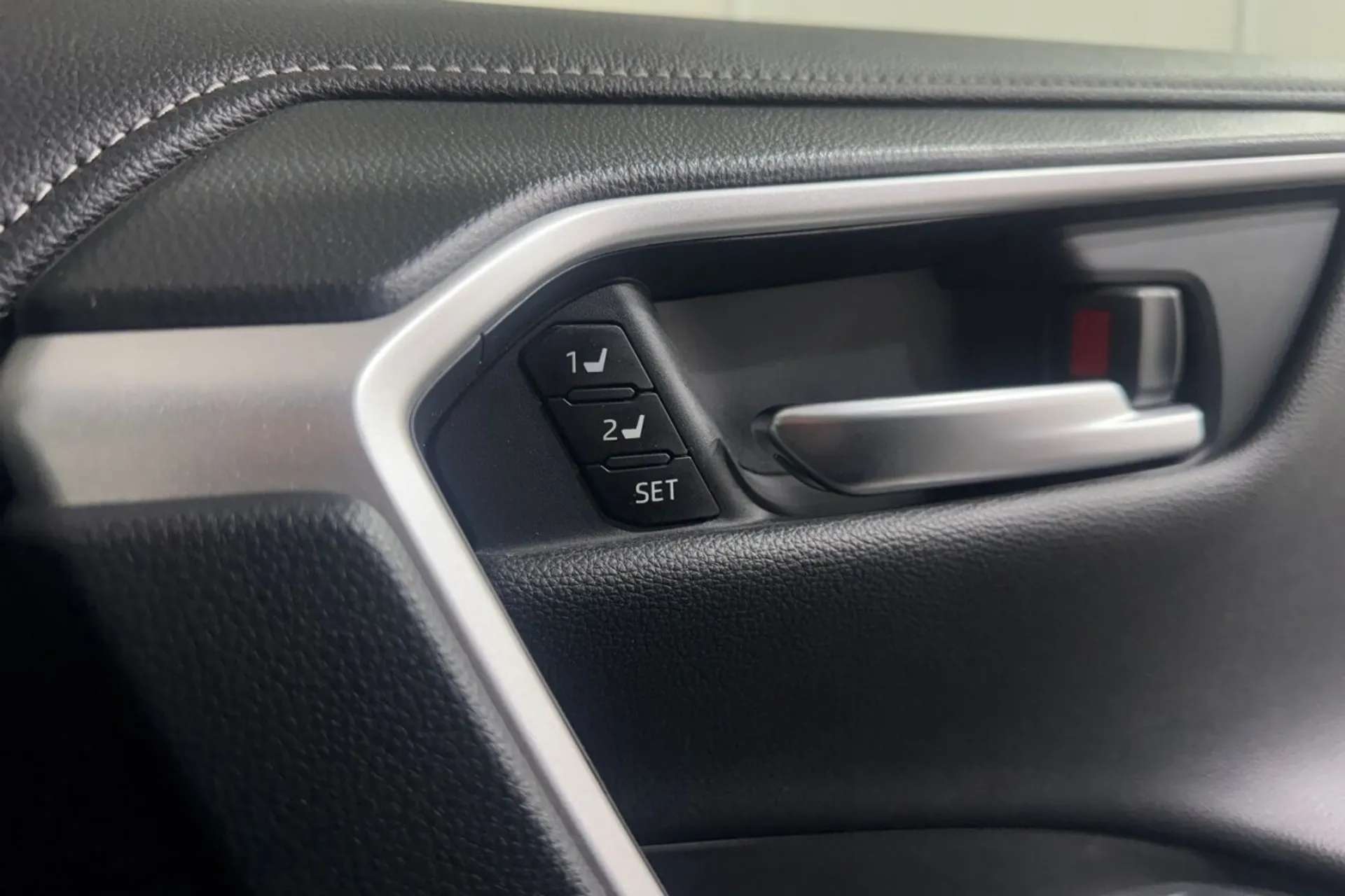 2020 TOYOTA RAV4 2020 TOYOTA RAV4