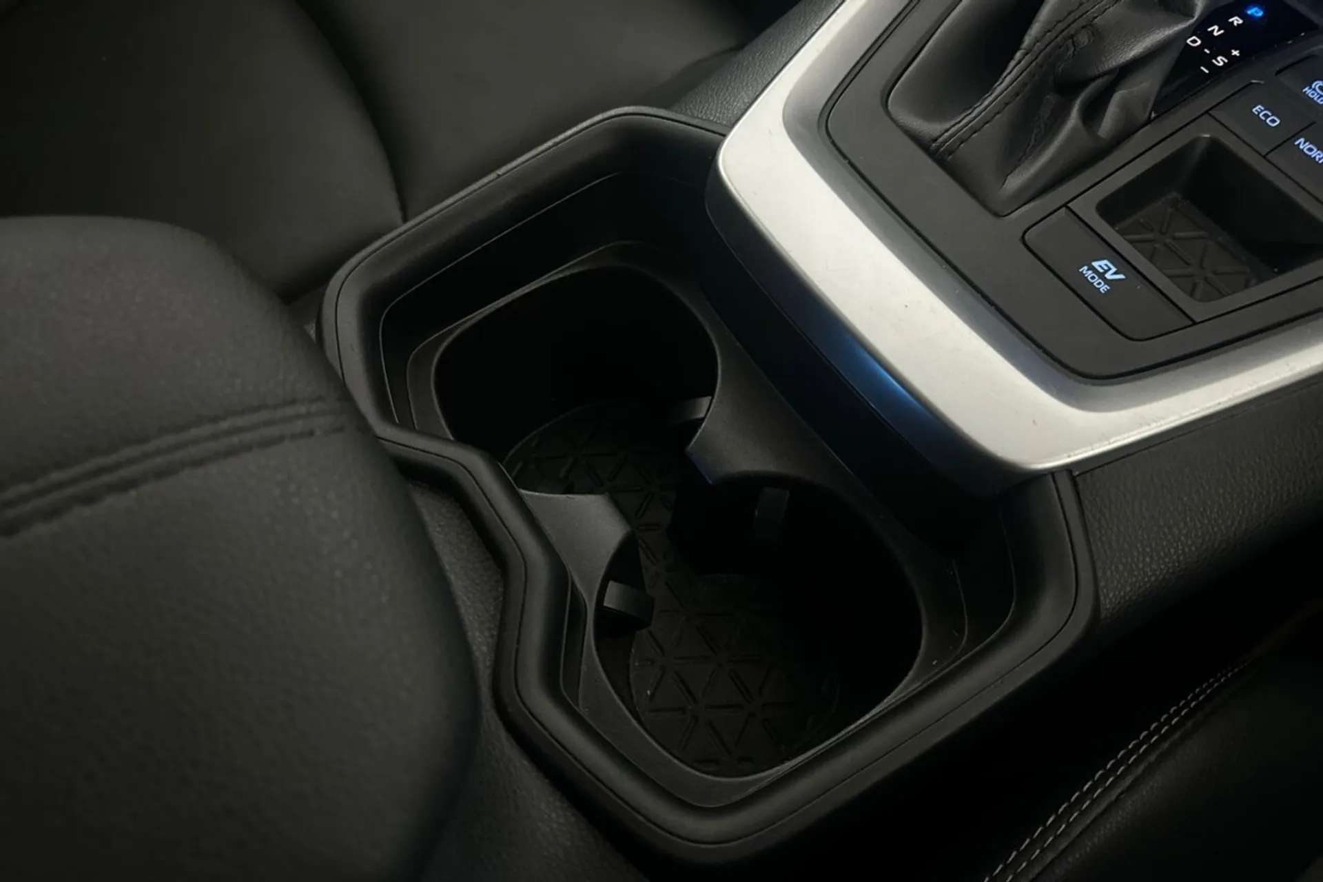 2020 TOYOTA RAV4 2020 TOYOTA RAV4