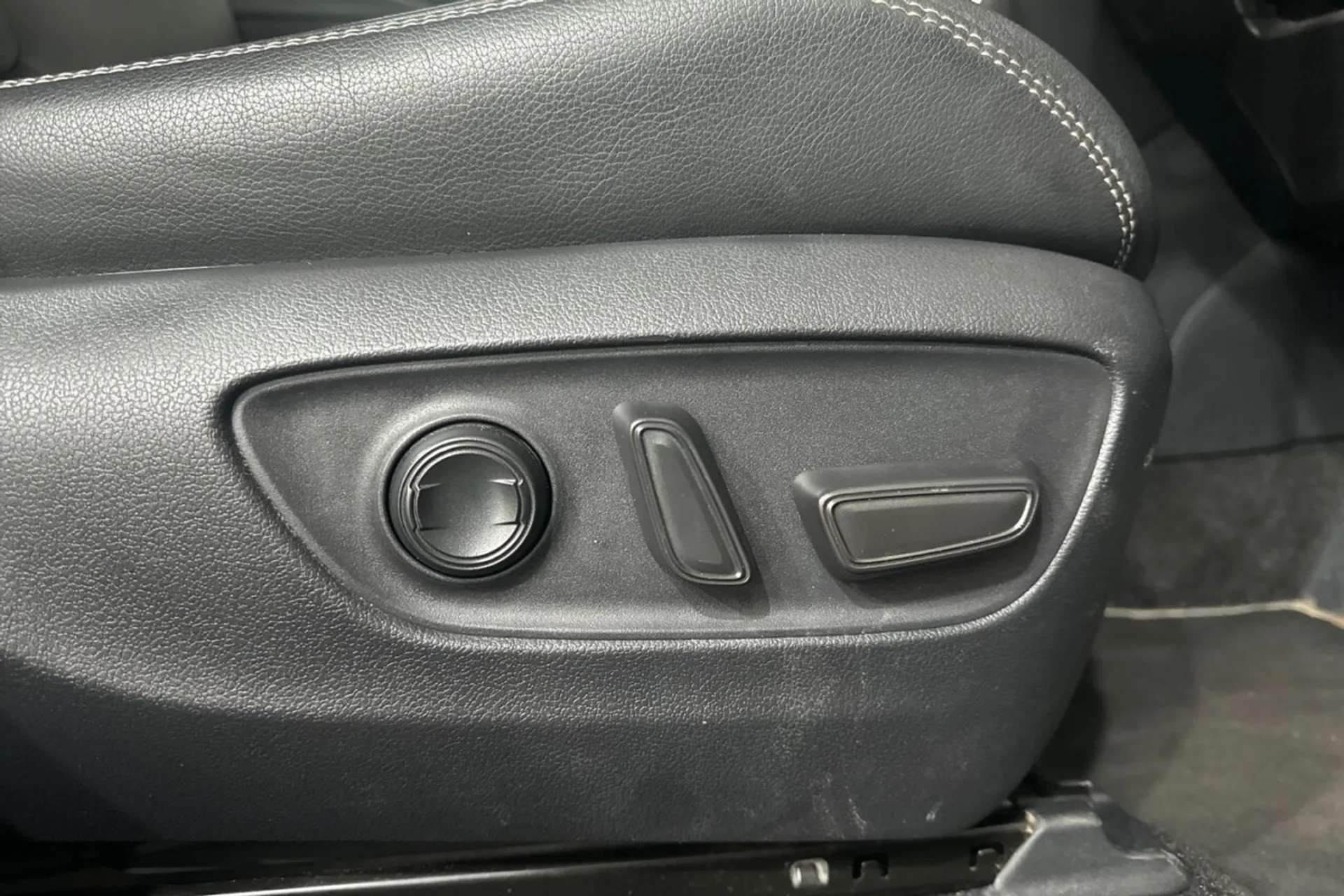 2020 TOYOTA RAV4 2020 TOYOTA RAV4