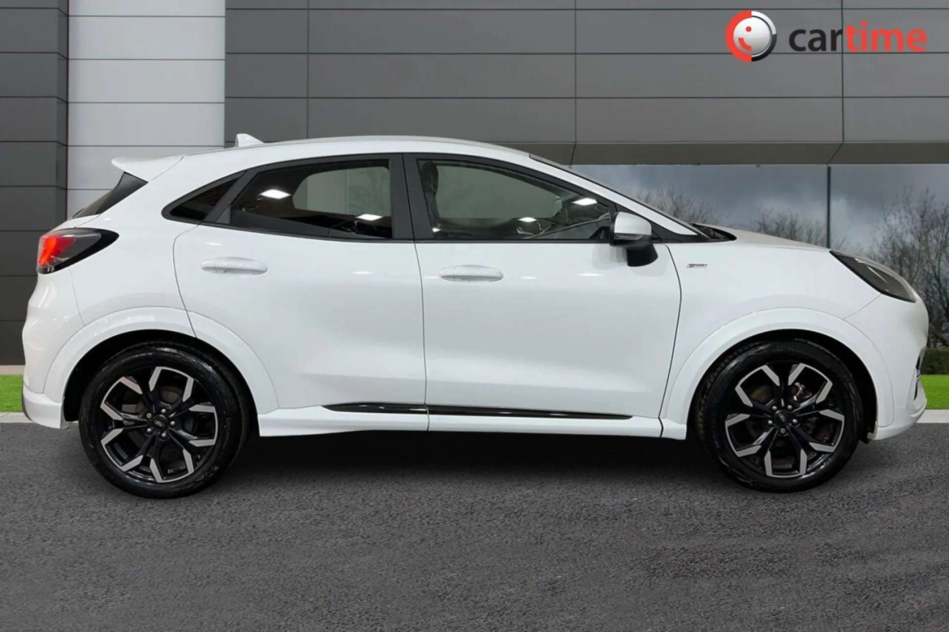 A 2021 FORD PUMA 1.0 ST-LINE X MHEV 5d 124 BHP Privacy Glass, Rear Park Sensors, Ford SYNC3 DAB, 18In Alloy Wheels, Automatic Headlights Frozen White, 18In Alloy Wheel A 2021 FORD PUMA 1.0 ST-LINE X MHEV 5d 124 BHP Privacy Glass, Rear Park Sensors, Ford SYNC3 DAB, 18In Alloy Wheels, Automatic Headlights Frozen White, 18In Alloy Wheel