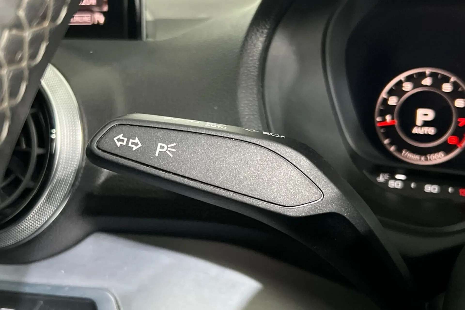 2022 AUDI Q2 2022 AUDI Q2