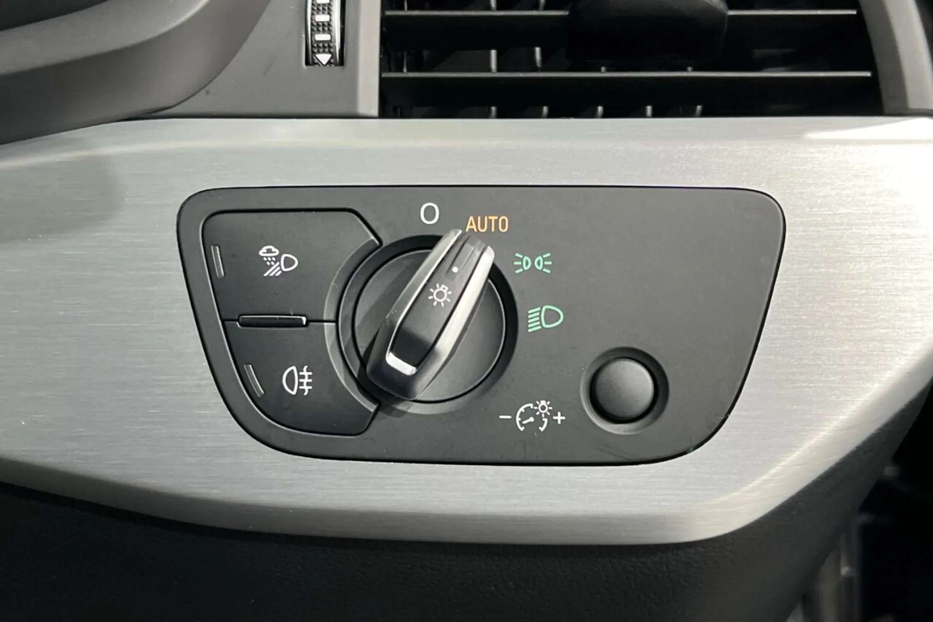 2021 AUDI A4 2021 AUDI A4