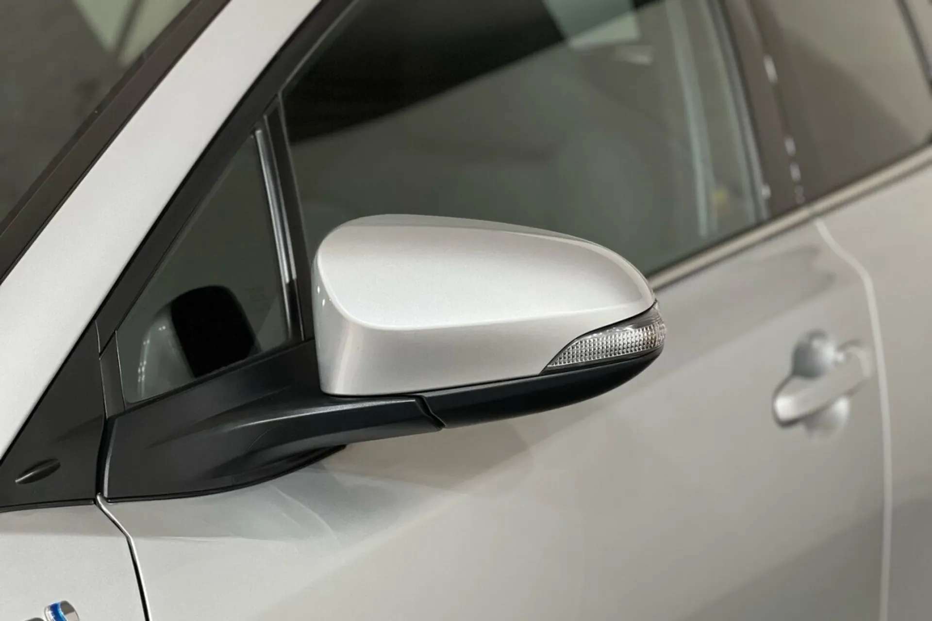 2019 TOYOTA CHR 2019 TOYOTA CHR