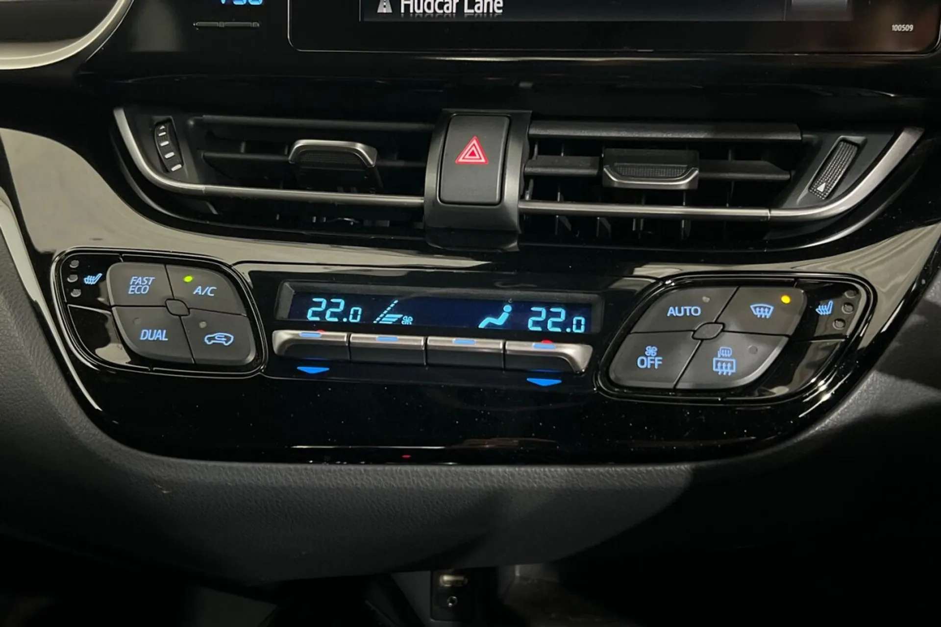 2019 TOYOTA CHR 2019 TOYOTA CHR