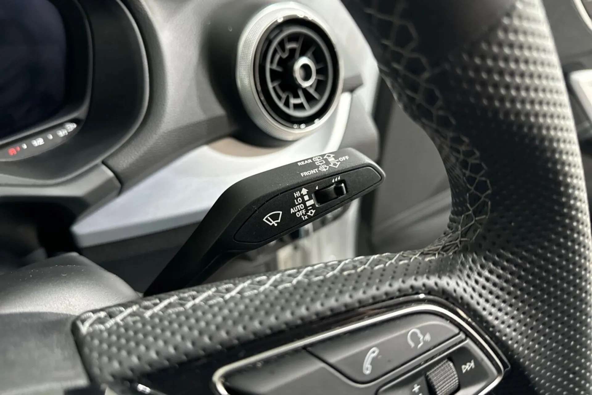 2022 AUDI Q2 2022 AUDI Q2