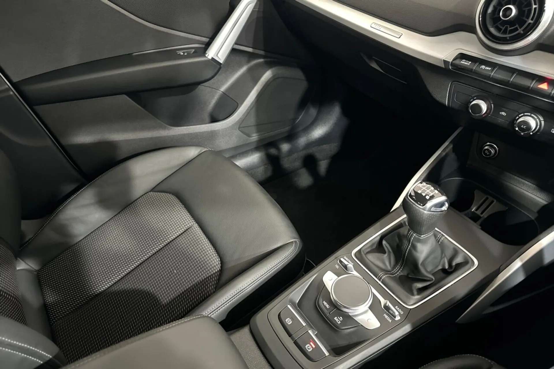 2022 AUDI Q2 2022 AUDI Q2