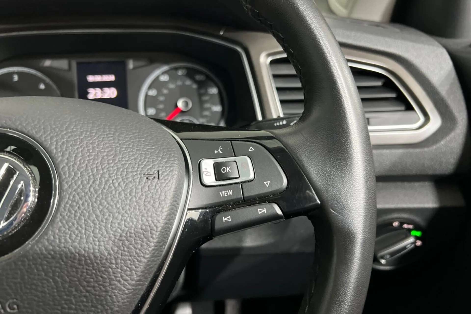 2019 VOLKSWAGEN T-ROC 2019 VOLKSWAGEN T-ROC