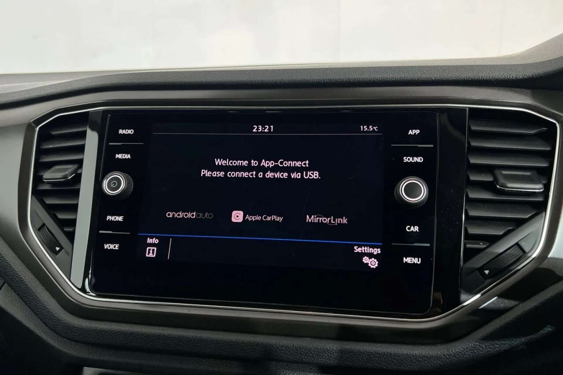 2019 VOLKSWAGEN T-ROC 2019 VOLKSWAGEN T-ROC