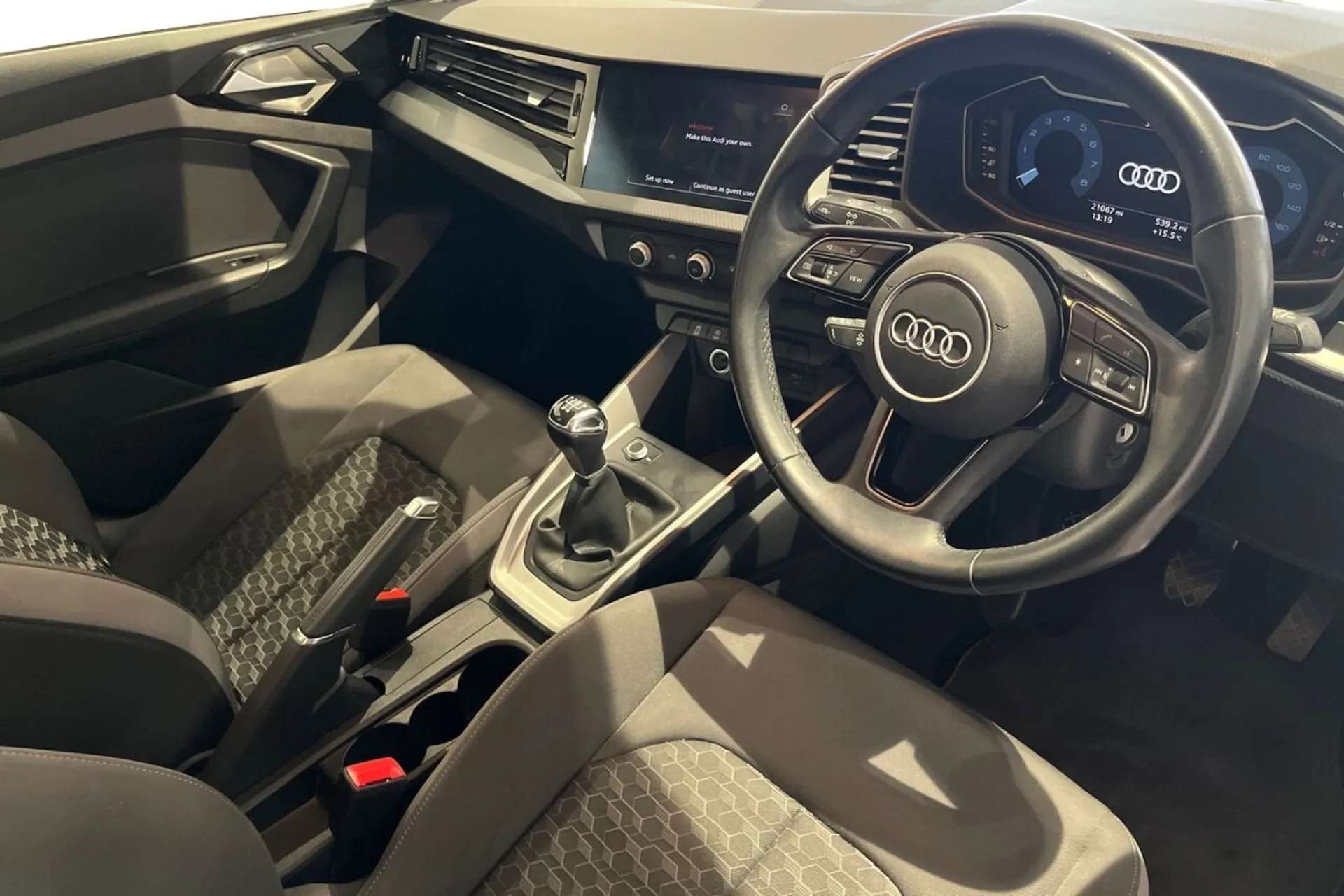 2021 AUDI A1 2021 AUDI A1